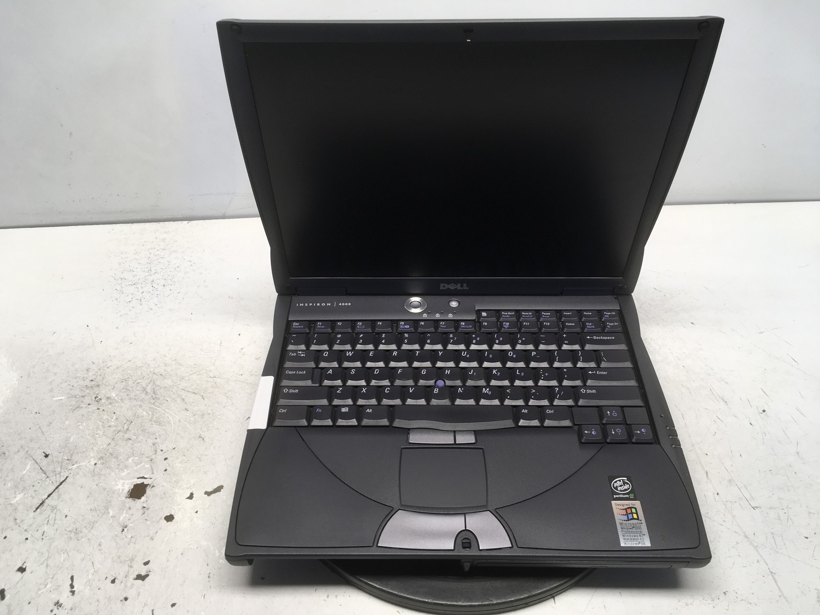 Dell Inspiron 4000 Intel Pentium III 600MHz 64 MB NO HDD No Batt