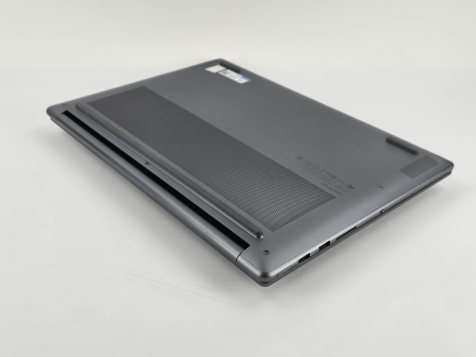 Lenovo Yoga Pro 9i 16″ 3.2K Ultra 9 185H 32GB 1TB SSD RTX 4050 – Used – READ