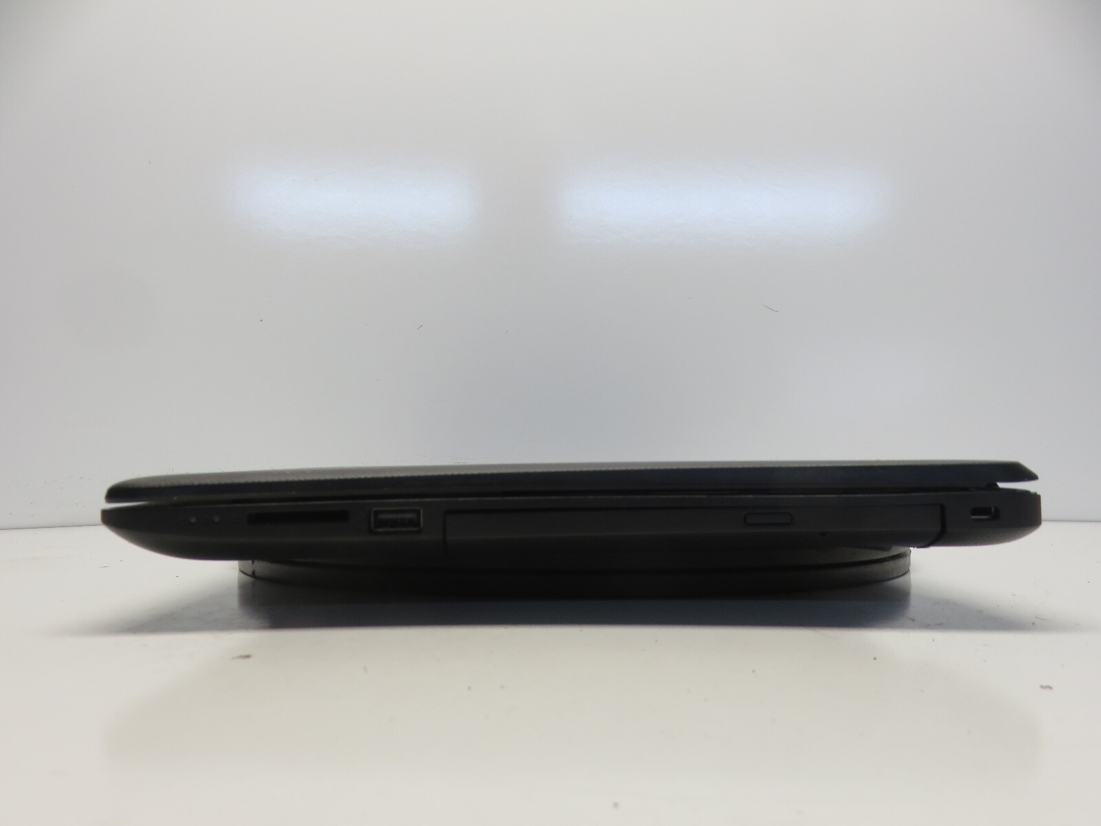 HP Laptop 15-BW0XX AMD A12-9720P 2700MHz 8 GB NO HDD No Batt