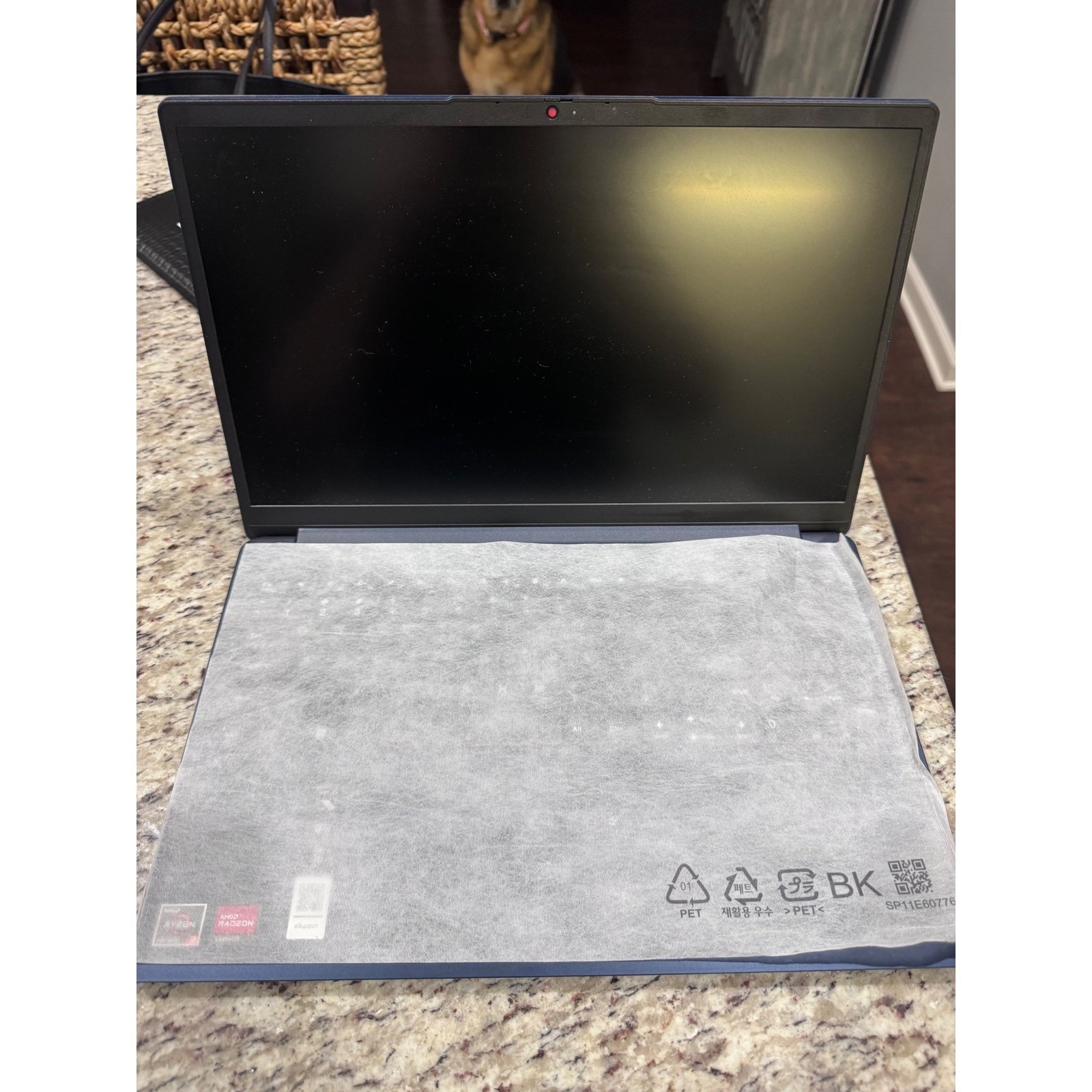 Lenovo IdeaPad 1 15AMN7 15.6″ FHD AMD Ryzen 3 7320U 4GB 128GB SSD Abyss Blue