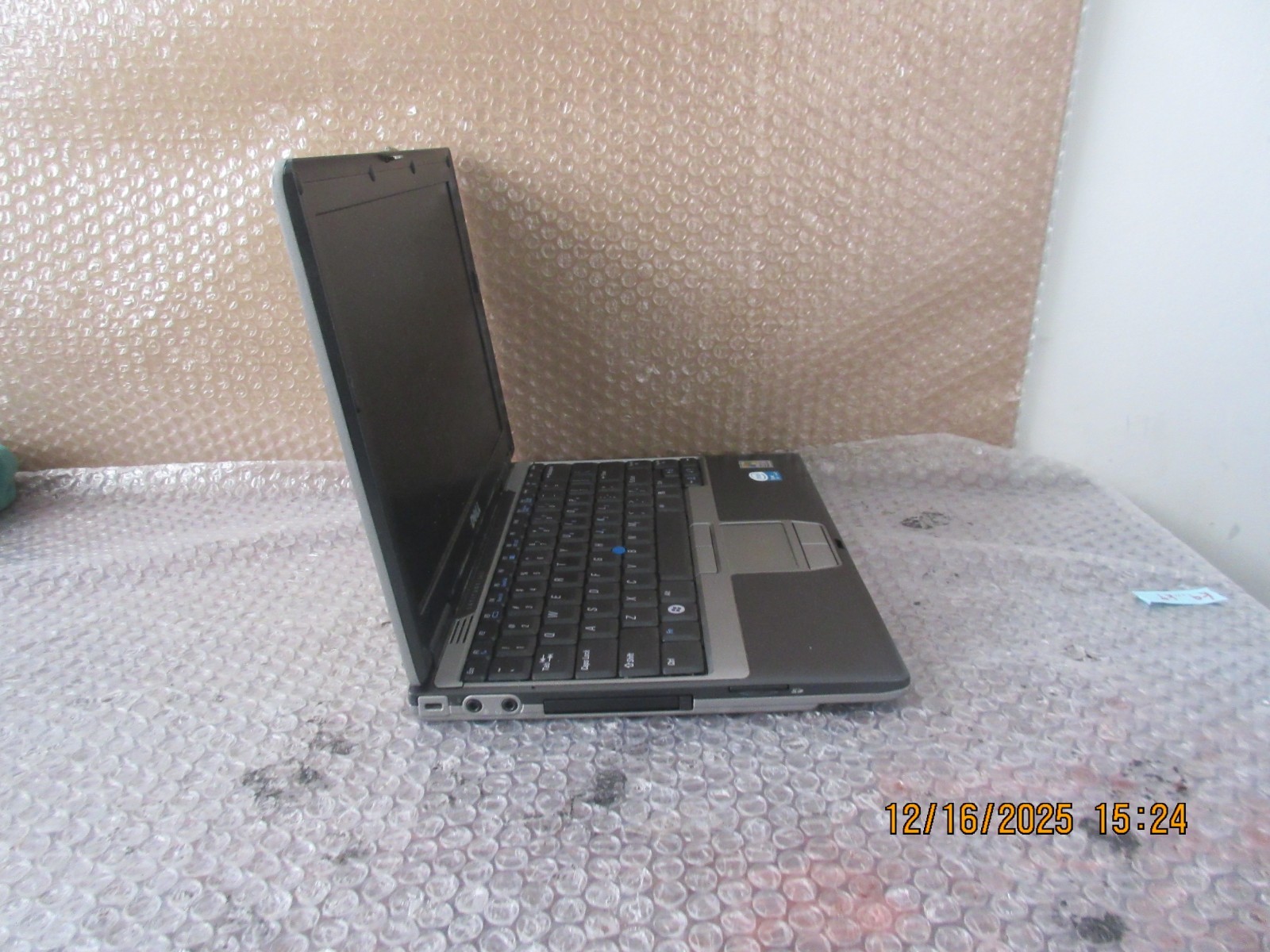 Dell Latitude D430 Intel Core 2 Duo @ 1.33GHz 1GB Ram No HDD, BATTERY, OS.