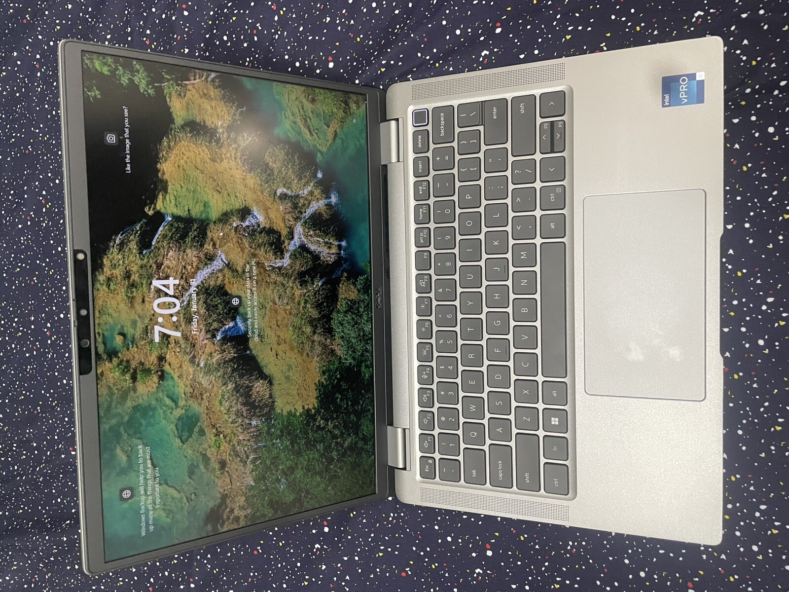 Laptop Dell 7340 13th Gen i5vPro 1.6GHz Touchscreen – Brand New with Charger