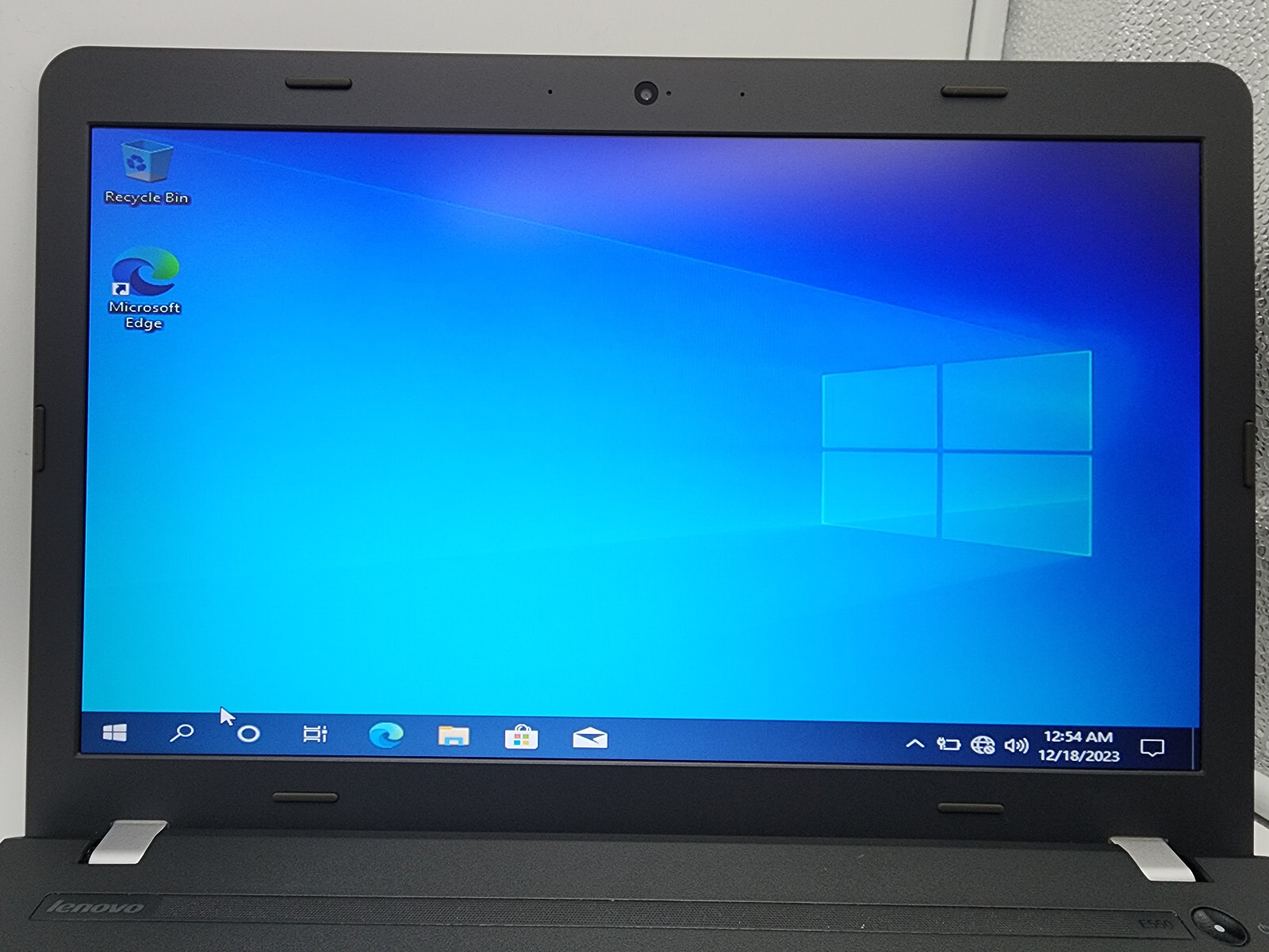 Lenovo ThinkPad E550 14″ i3-5005U 1.7GHz 8GB RAM 128GB HDD Win 10 Pro