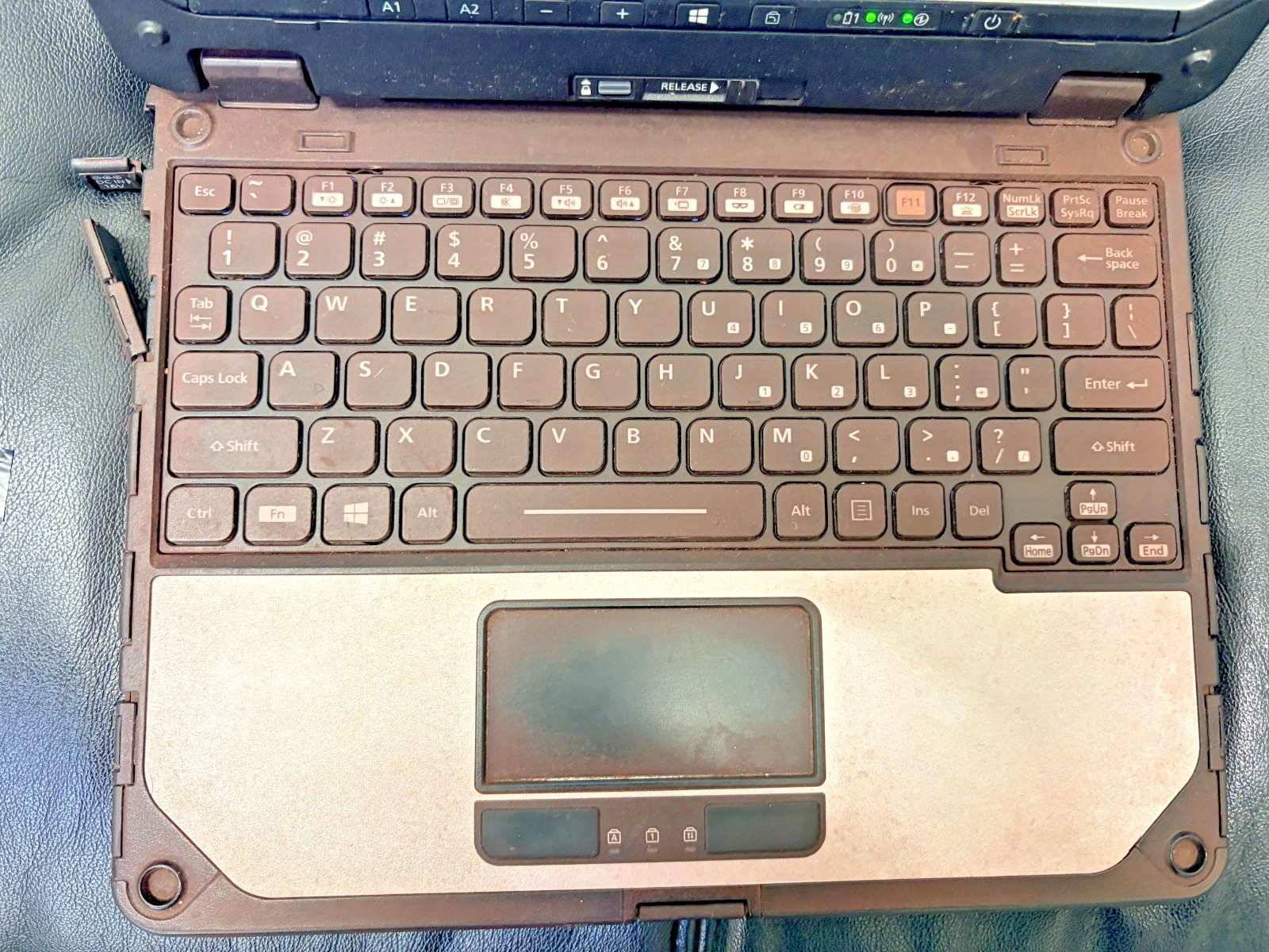 Panasonic Toughbook CF20 Core i5 7Y57 1.20GHz 8GB RAM 240GB SSD Win 11