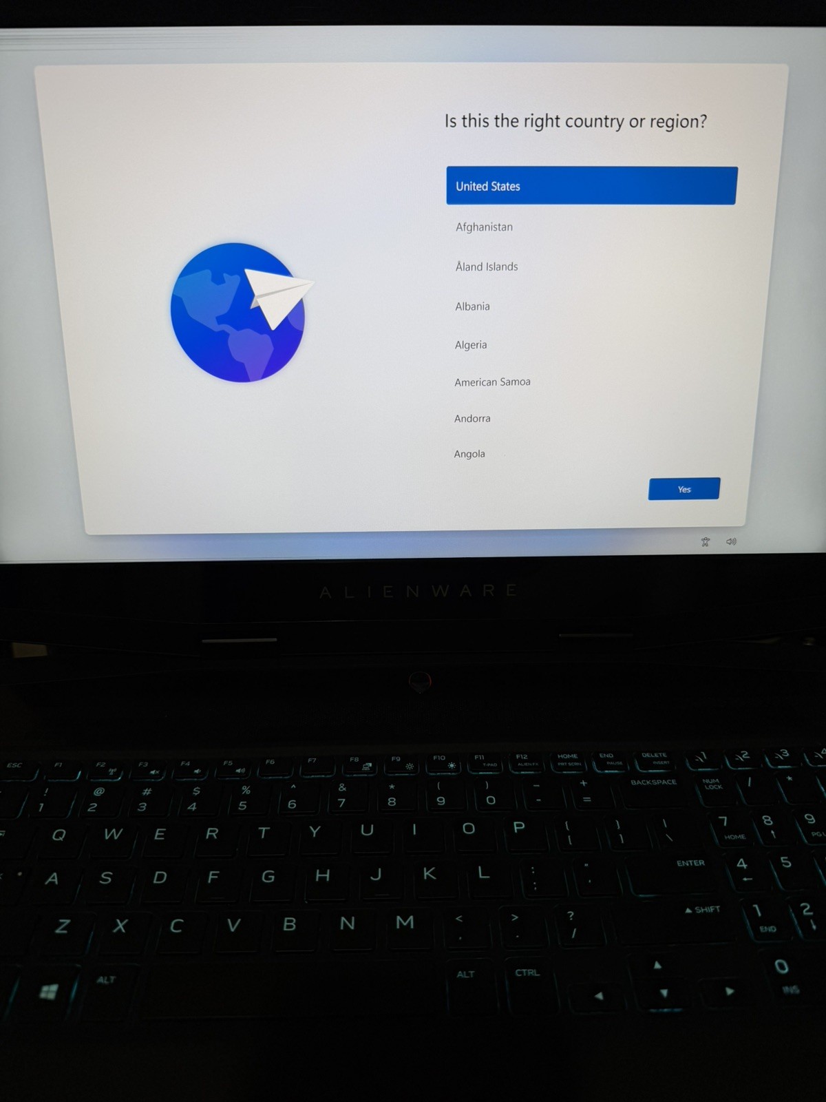Alienware m17 Intel Core i7-8750H CPU 2.20GHz 1TB DDR4 Gaming Laptop Windows 11