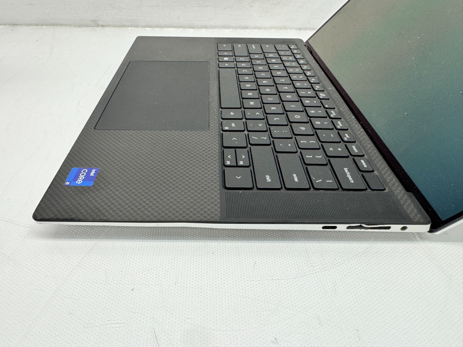Dell XPS 15 9510 TS 4K Laptop i9-11900H@2.5GHz 32GB 1TB 3050Ti Win11 w/AC *READ*