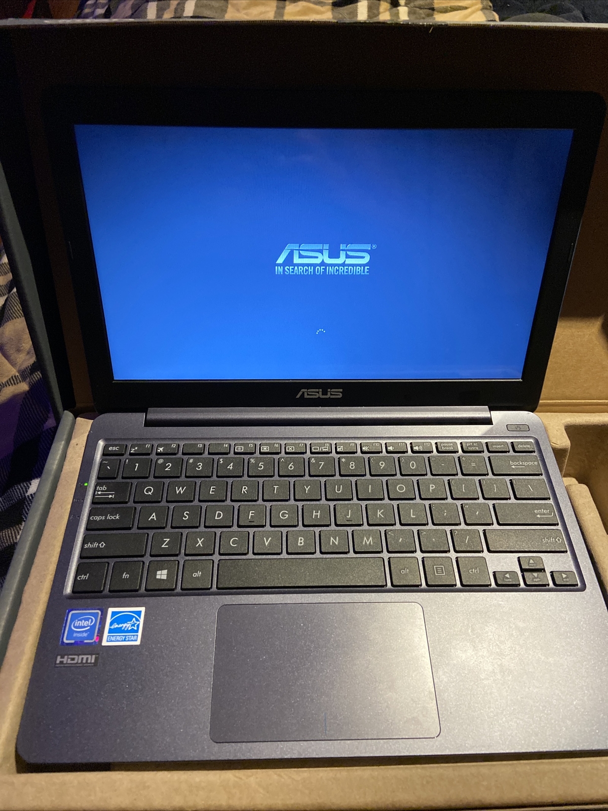 Asus laptop model L203N