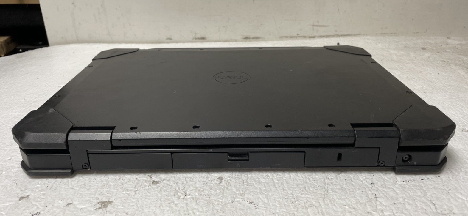 Dell Latitude 5420 14″Rugged Intel i3-7130U @2.70GHz 8GB RAM NO SSD/Battery READ