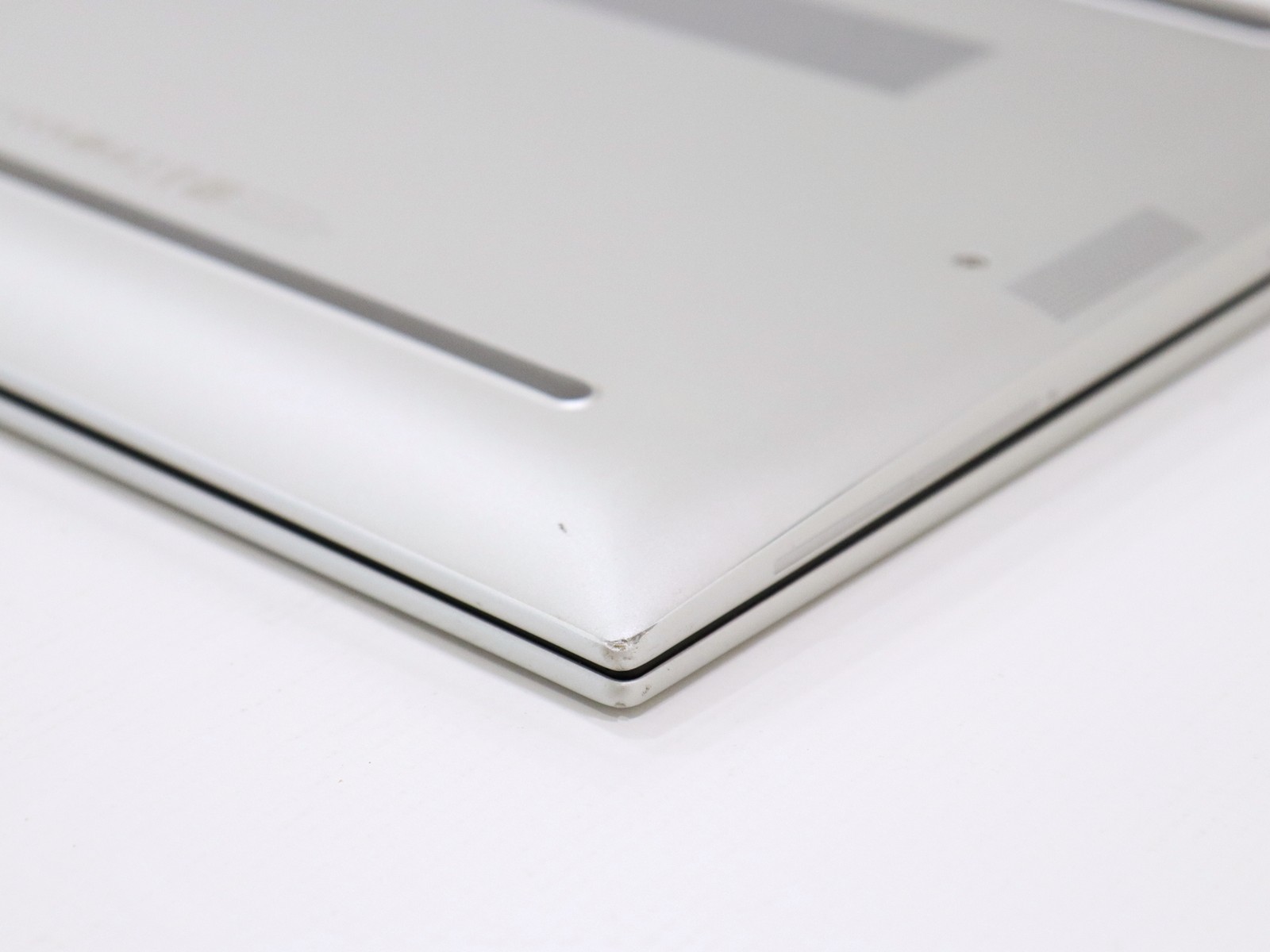 HP EliteBook 840 G9 14.0″ FHD+ Intel i7-1265U 16GB RAM 256GB NVMe W11P