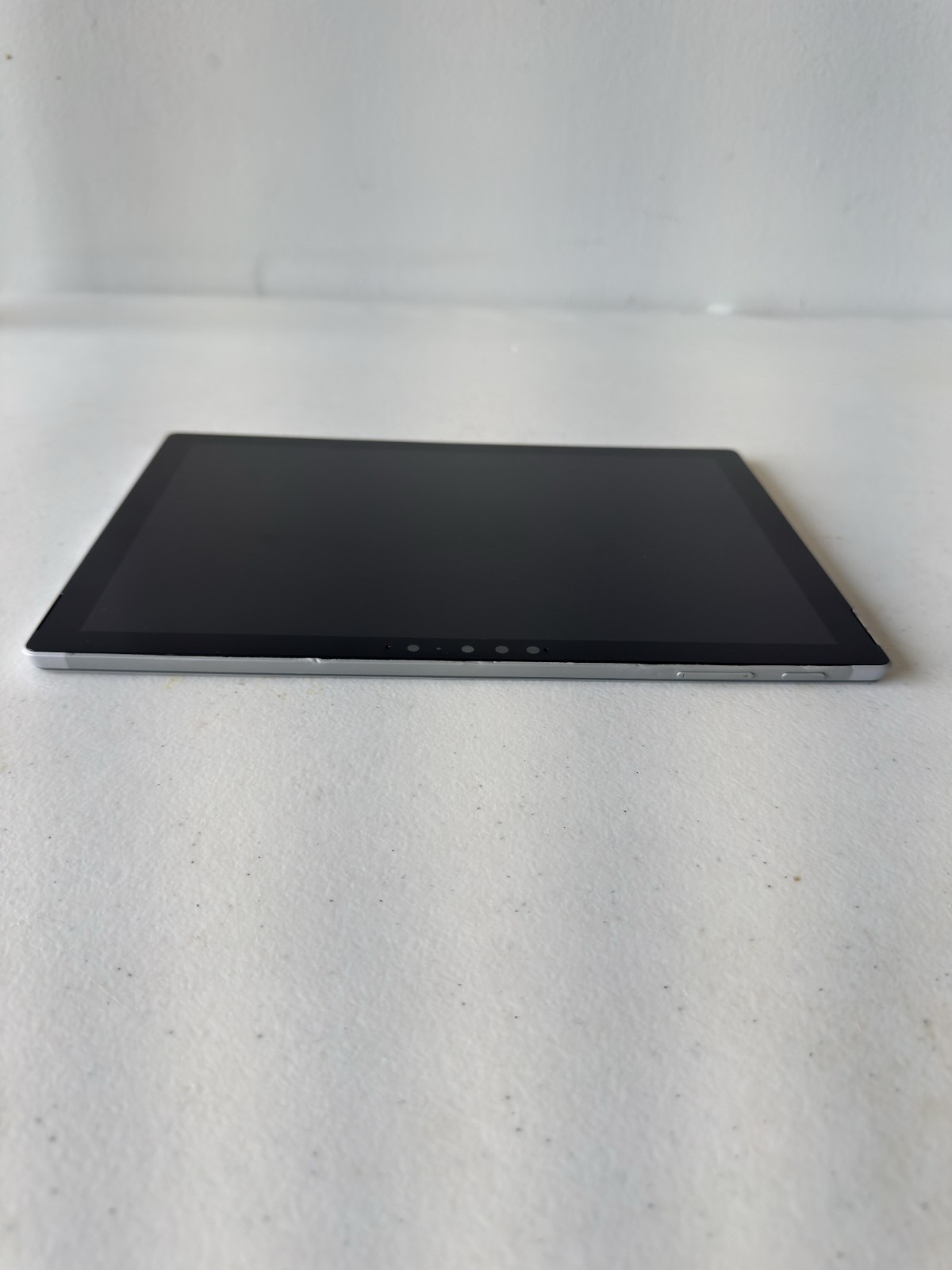 Microsoft Surface Pro 7 128GB Wi-Fi i5 4GB Ram Windows 10 12.3″ – Platinum