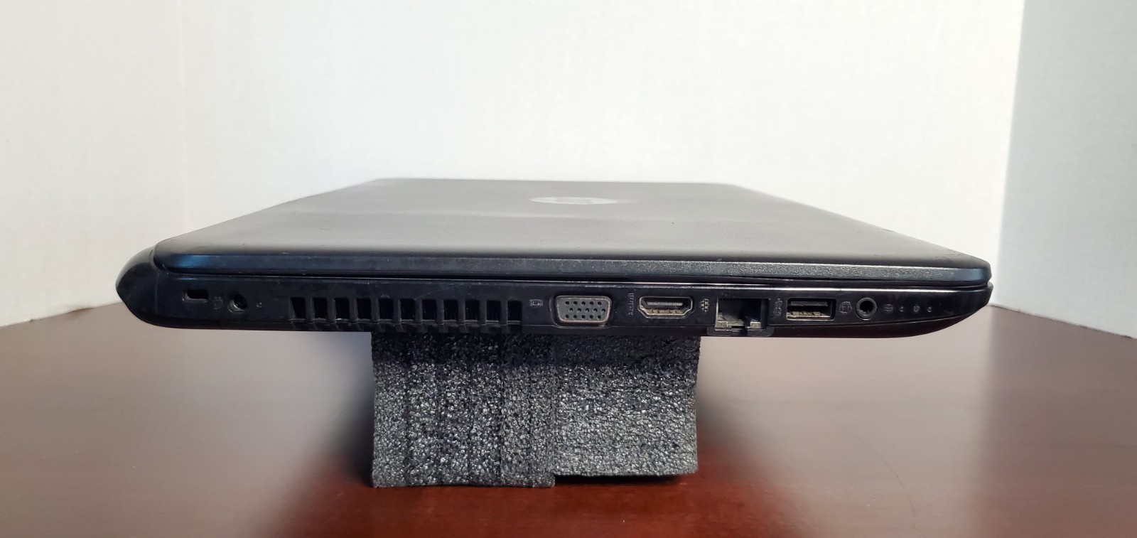 HP 255 G3 AMD E1 1.35GHz / 8GB / 240GB SSD / Windows 11 Pro