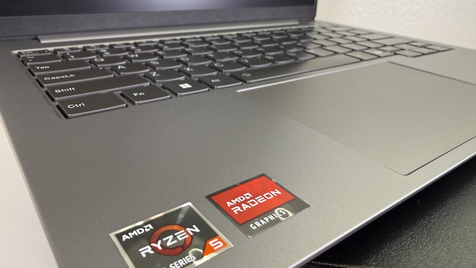 Lenovo ThinkBook 14 G7 ARP 14″ Touch AMD Ryzen 5 7535HS 16GB 512GB