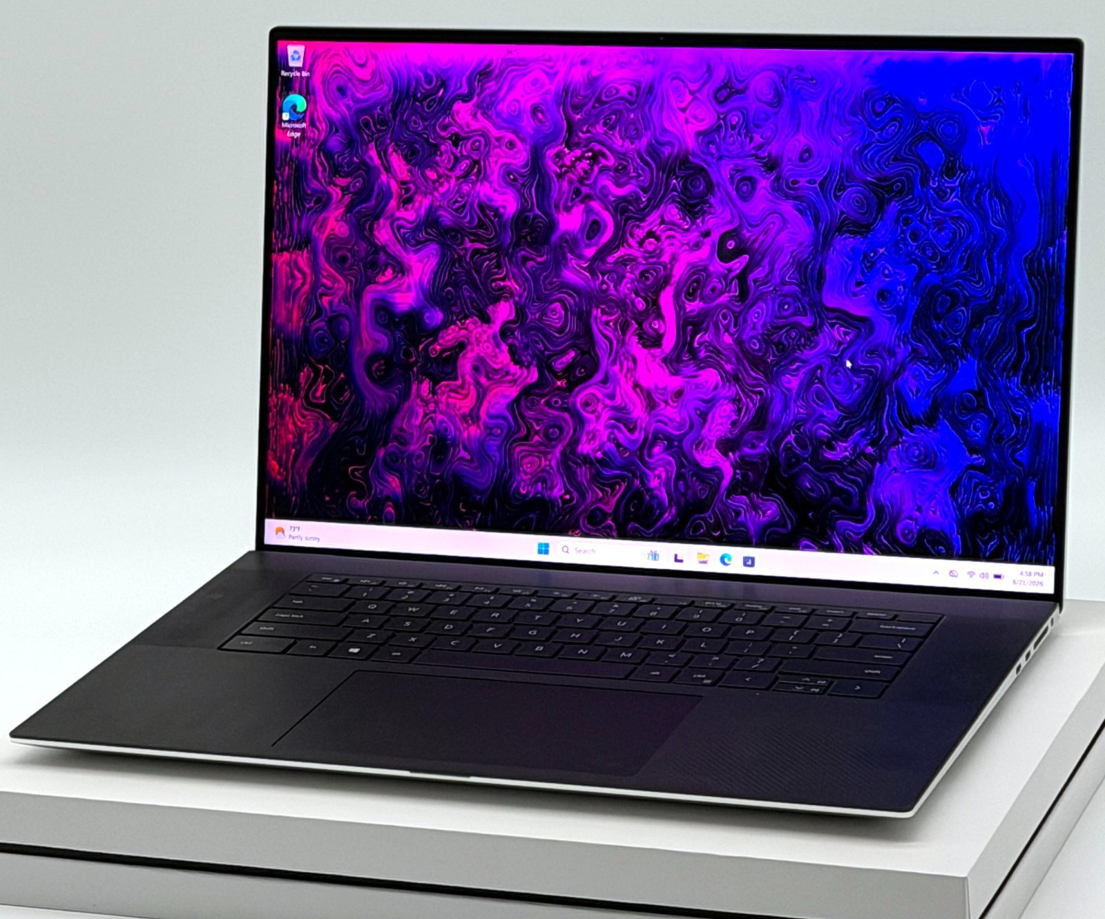 *FAST* Dell XPS 17 – CORE i9 – 64GB RAM – 2TB – NVIDIA RTX 3060 – 4K UHD