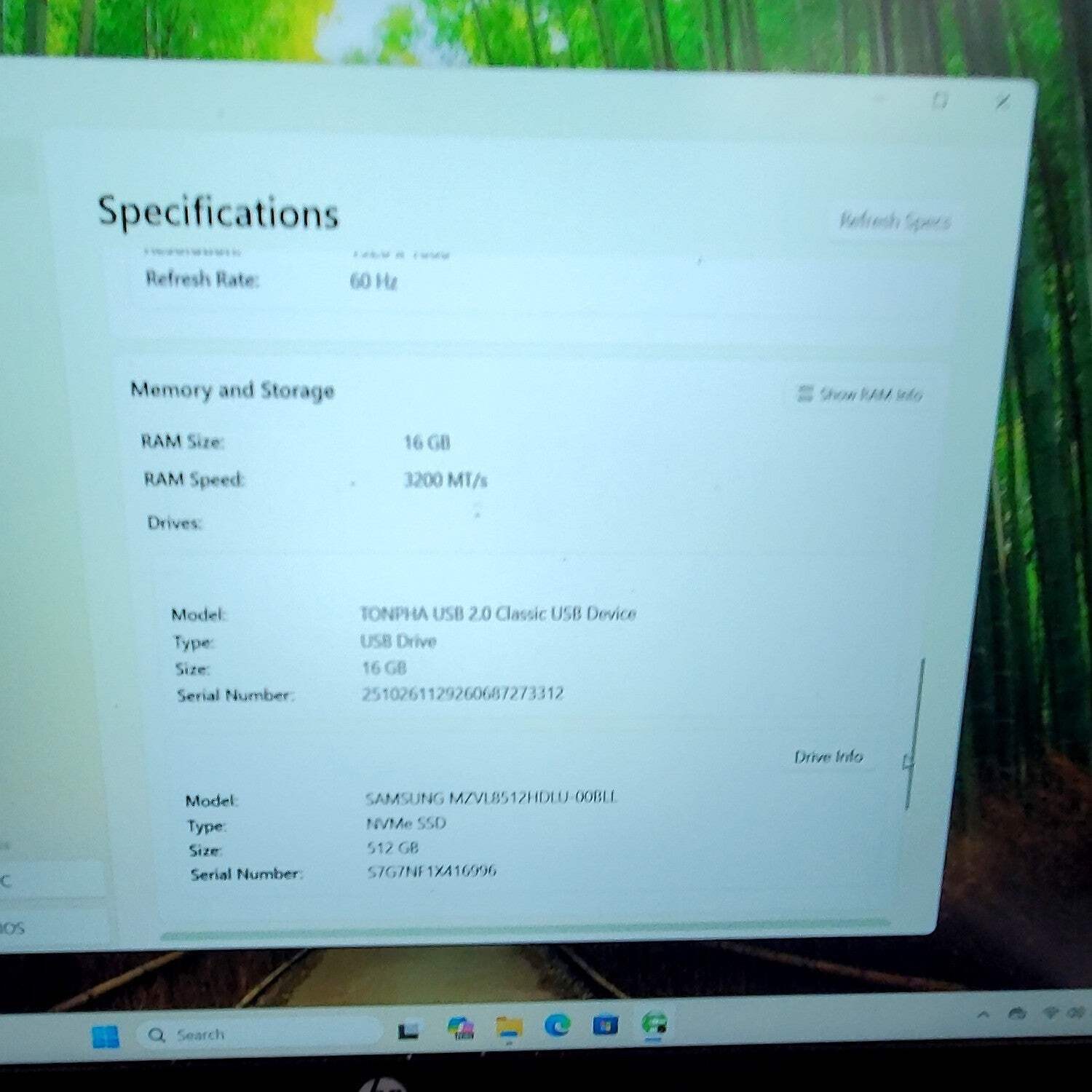 HP 255 G10 15.6″ Ryzen 7 7730U 2.0GHz 16GB RAM 512GB SSD READ