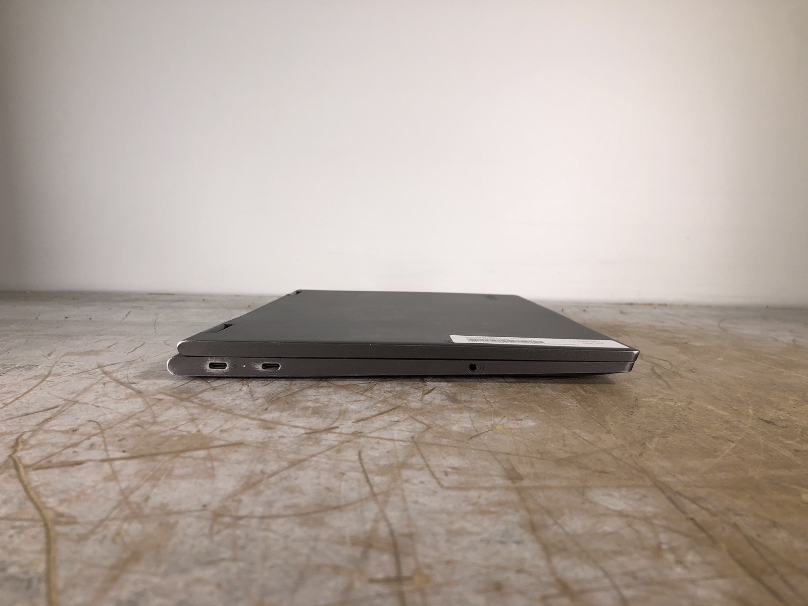 LENOVO YOGA C740-15IML i7-10510U @ 1.80GHz, 12GB RAM, NO HDD/OS – (FOR PARTS)