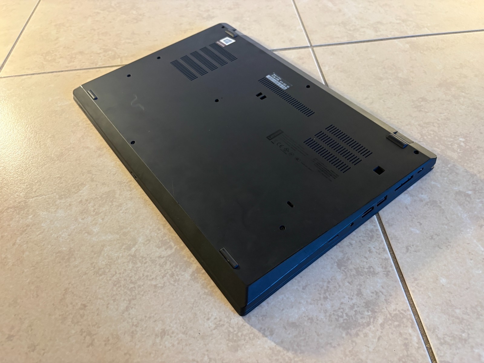 Lenovo ThinkPad T590 i7-8565U 16GB RAM 512GB SSD Windows 11 Pro 15.6″ Laptop