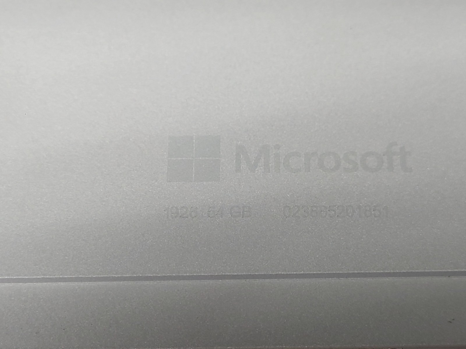 Microsoft Surface GO 2 1926 10.5″ Pentium 4425Y 4GB RAM 64GB SSD Win11P