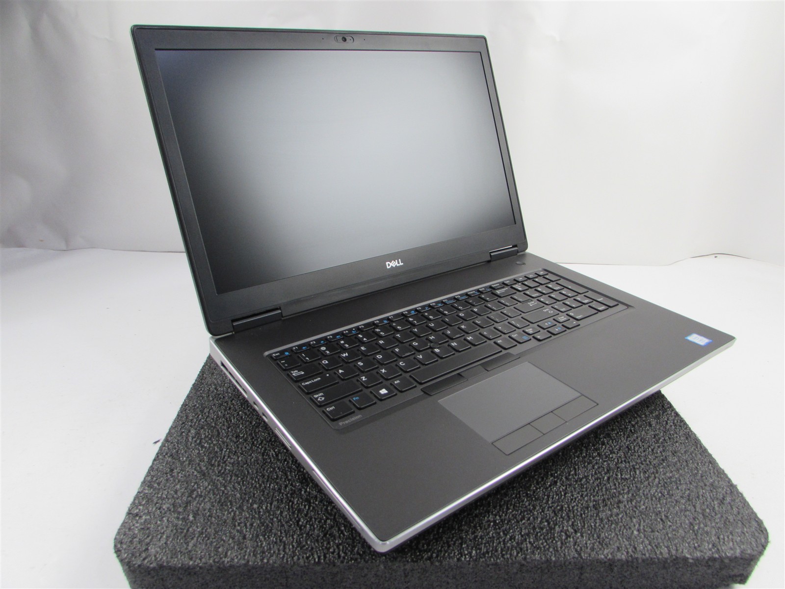 DELL PRECISION 7740 17.3″ I7-9750H NO SSD 64GB RAM NVIDIA RTX 4000 NO O.S/BATT