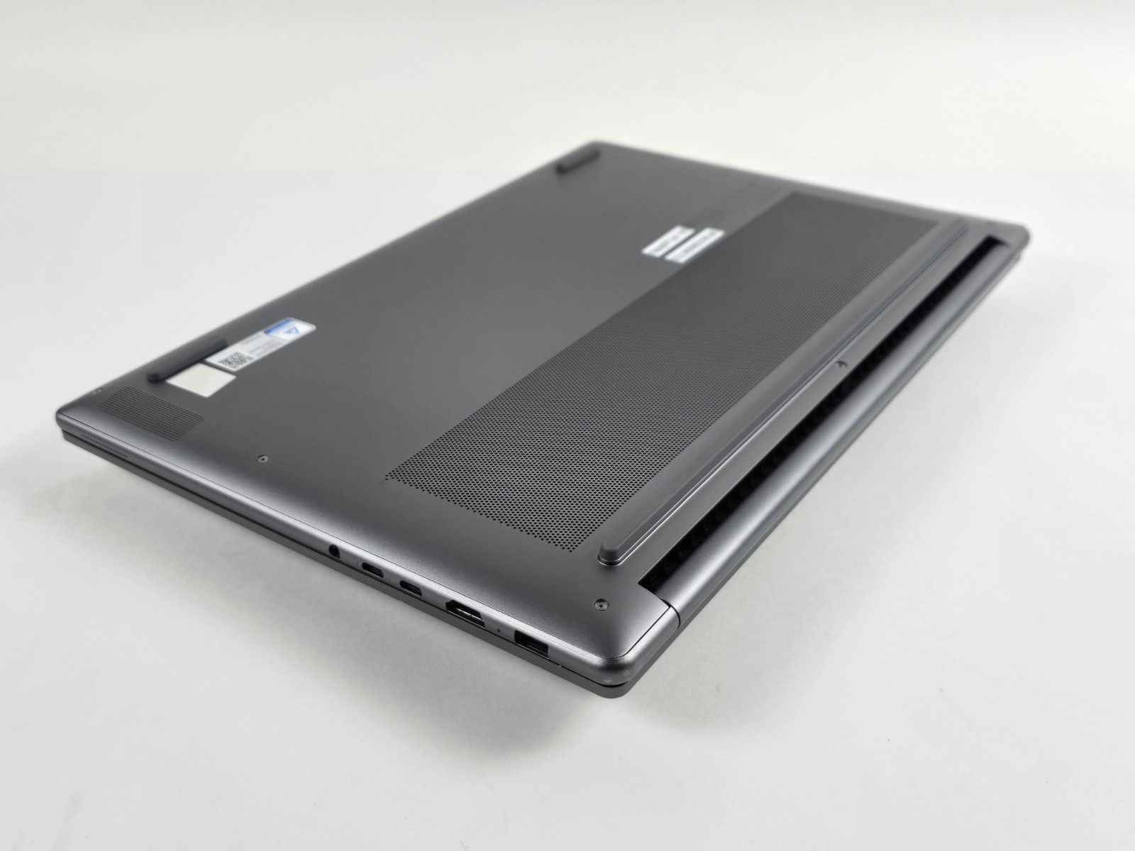 DEFECTIVE Lenovo Yoga Pro 9i 16 32K Core Ultra 9 185H 32GB 1TB SSD RTX 4 G3D