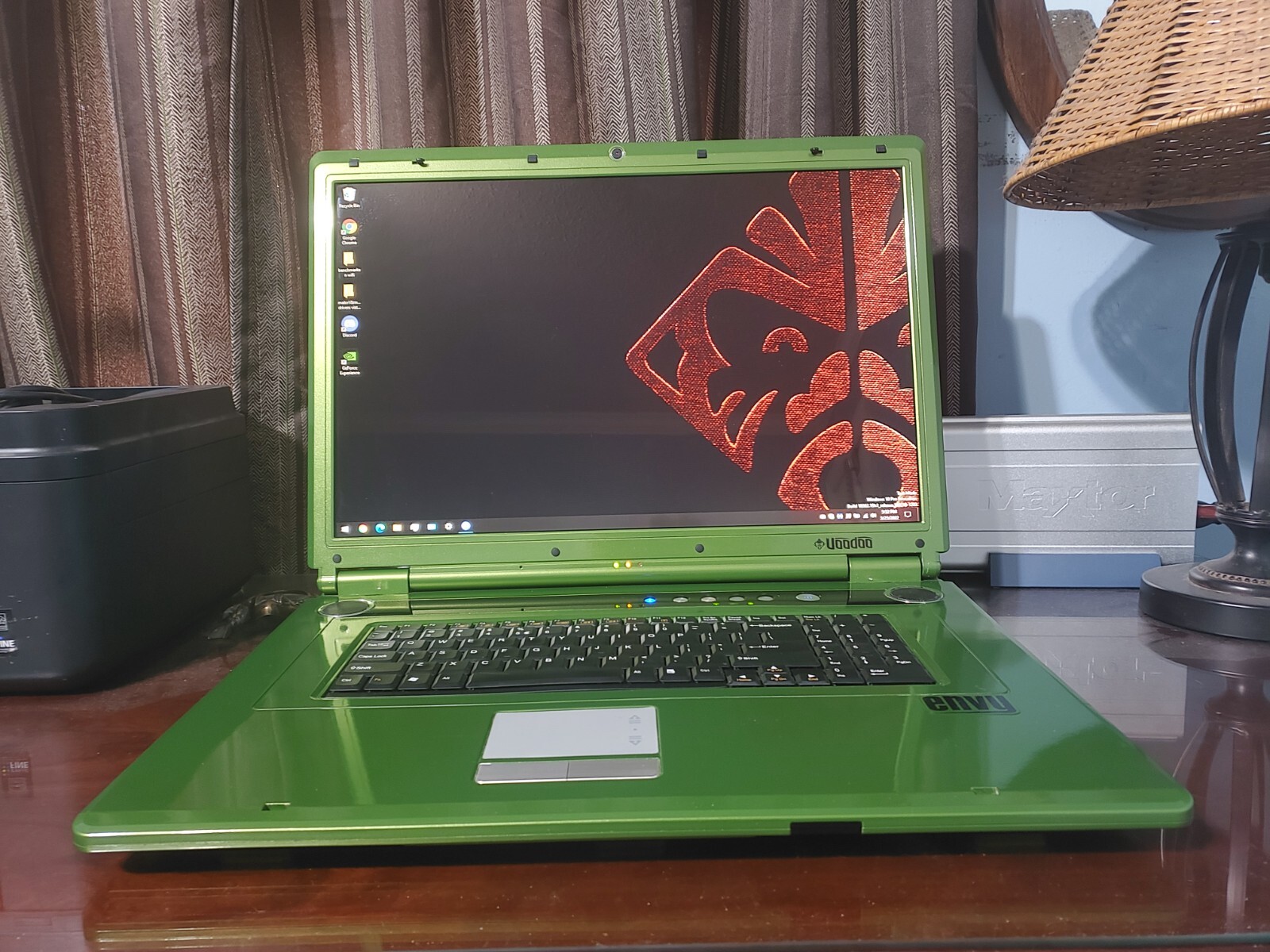 MOST RARE Voodoo ENVY HW:201 20.1in M59KE TL-68 2.4gz 8gb DDR2 7950GTX SLI MALX