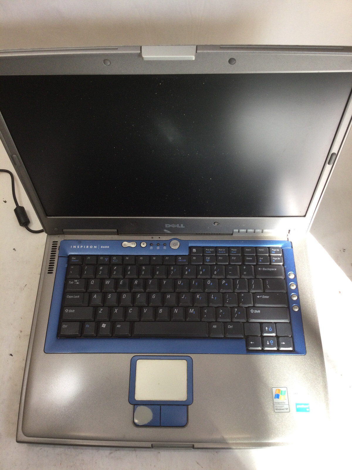 DELL INSPIRON 8600 – FOR PARTS – INTEL PENTIUM M – 128MB RAM – READ DESCRIP – BB