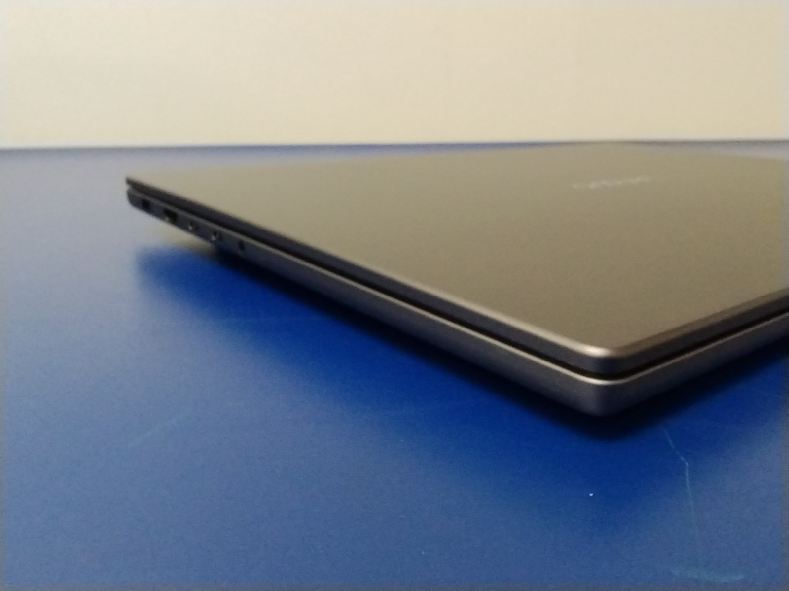LENOVO IdeaPad Pro 5 1IAH10, Intel Core Ultra 9 285H, 2.90 GHz 32 GB, 1 TB NVMe