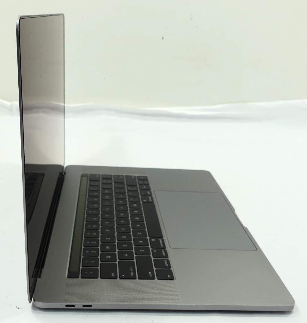 Apple MacBook Pro 2016 A1707 15.4″ Retina i7-6700HQ 16GB 256GB SSD Laptop