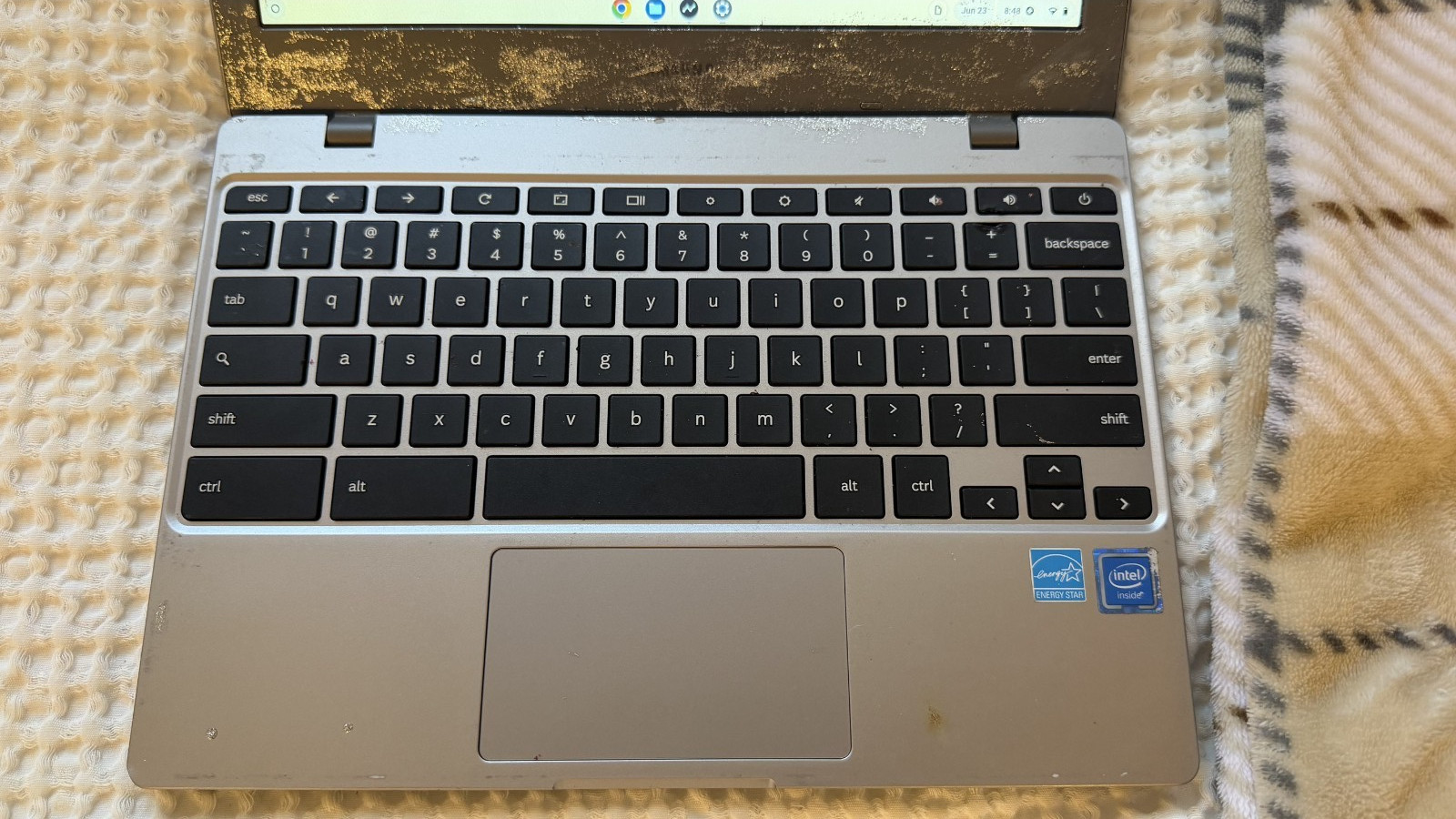 Samsung Chromebook 4 11.6” (32GB, Intel Celeron N4020, 1.1 GHz, 4GB) Laptop
