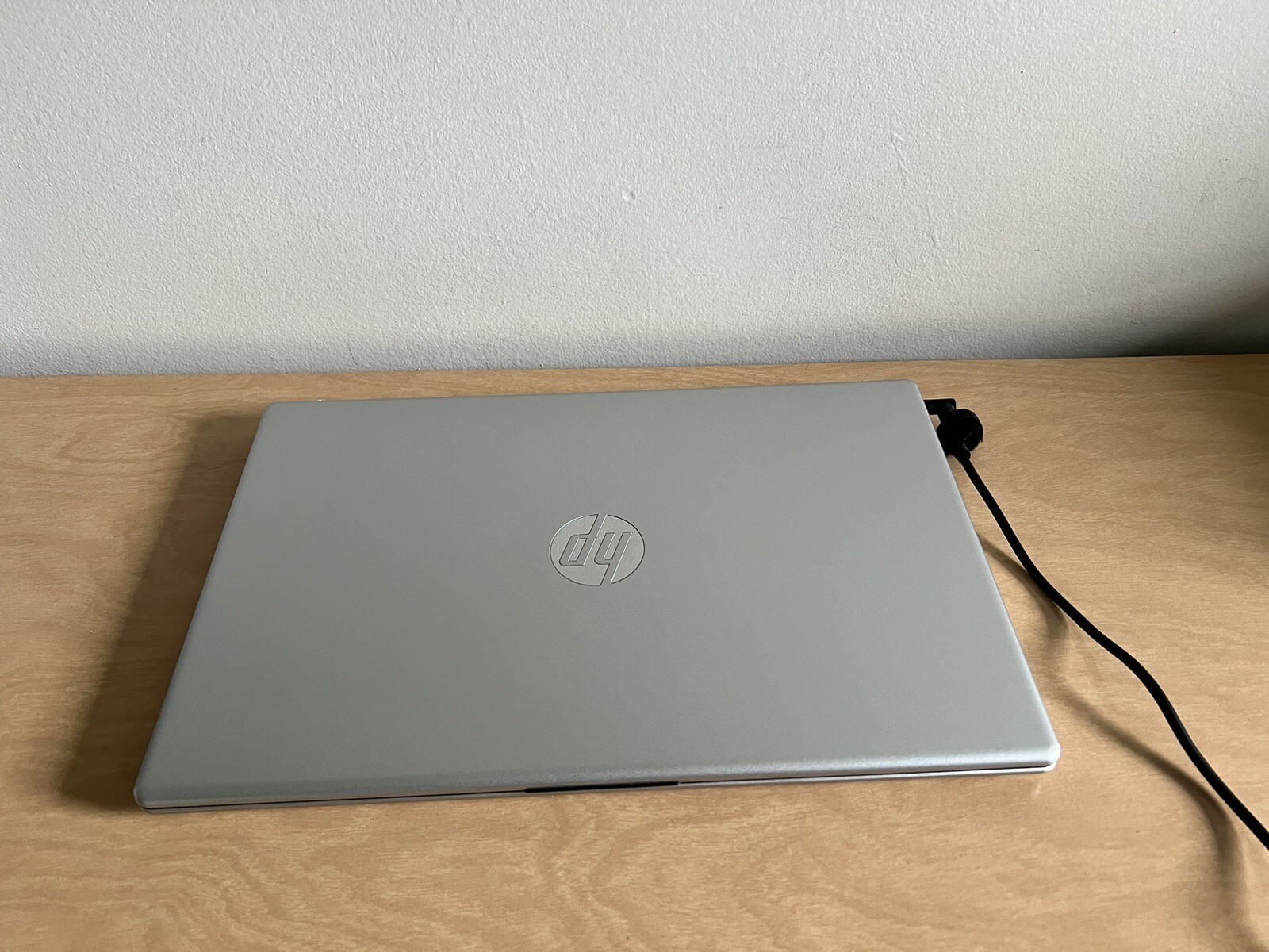 HP Laptop 15z-fc000, 15.6″