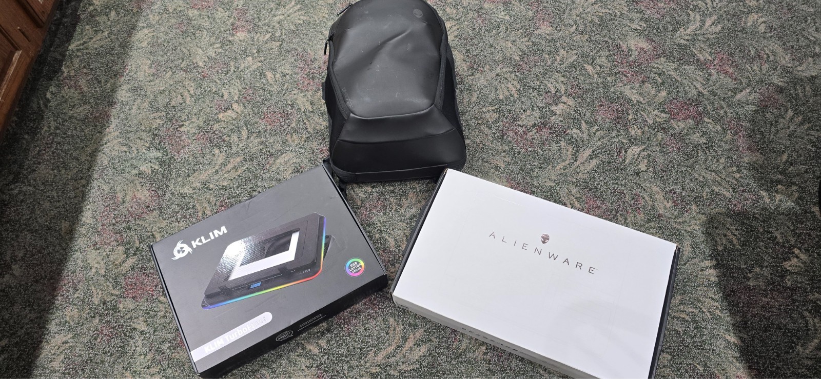 alienware M15 R7 3080ti, QHD, 64gb ram, 1TB Storage, MK cherry KB + travel bag
