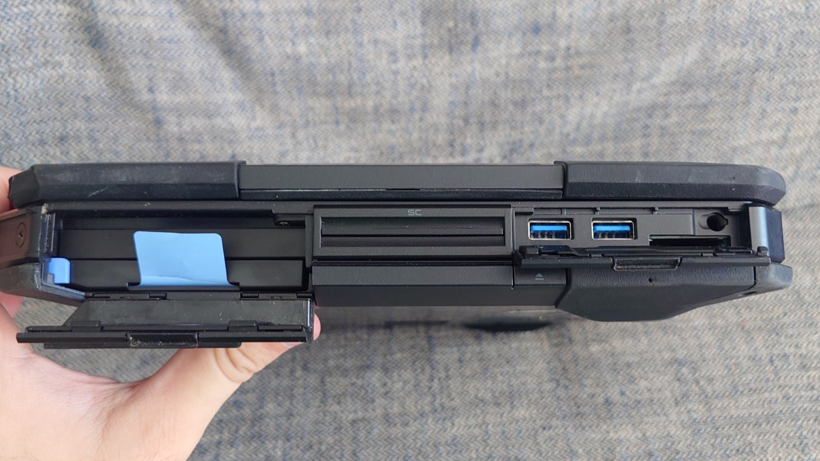 Dell Latitude Rugged 5414 P46G: Intel i5-6300U, 8GB DDR4, With Charger (Posts)