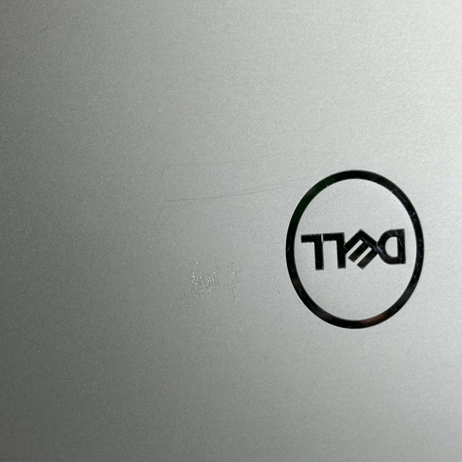 Dell Precision 7560 15.6 Gray FHD i9-11950H 2.60GHz 32GB 1TB SSD T1200 Good
