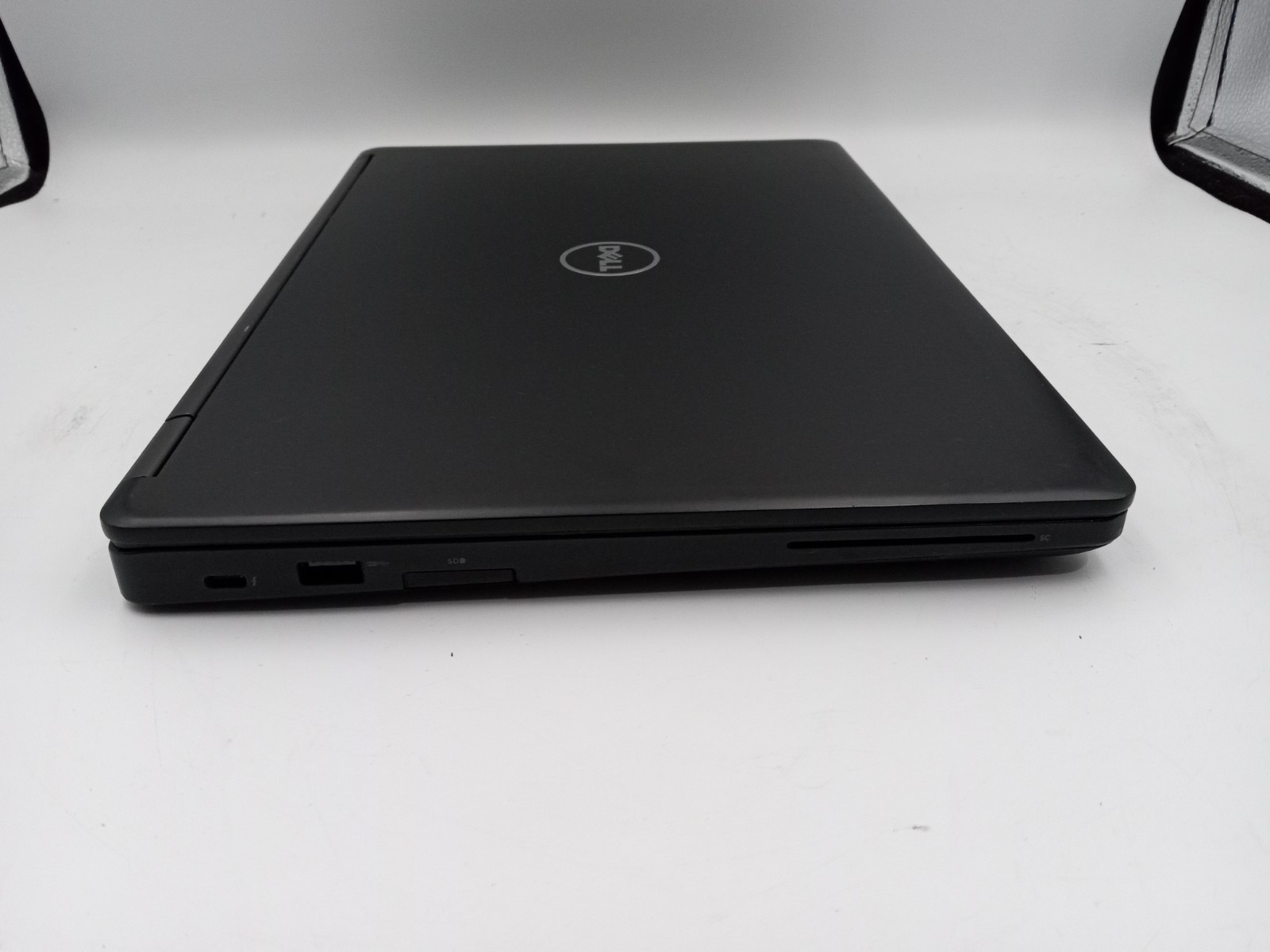 Dell Latitude 5480 14″ Laptop Intel Core i7-7820HQ 4GB RAM 128GB SSD Windows 11