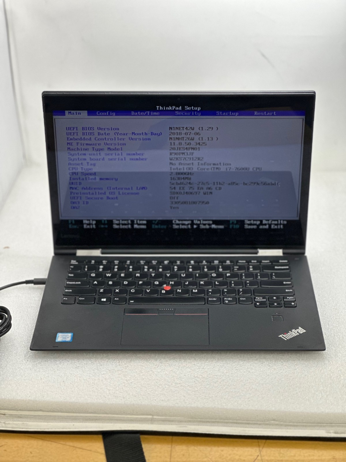 Lenovo ThinkPad 20JES4FN01 X1 Yoga 2nd Gen Intel i7 7600U 512GB 16GB Webcam Qty8