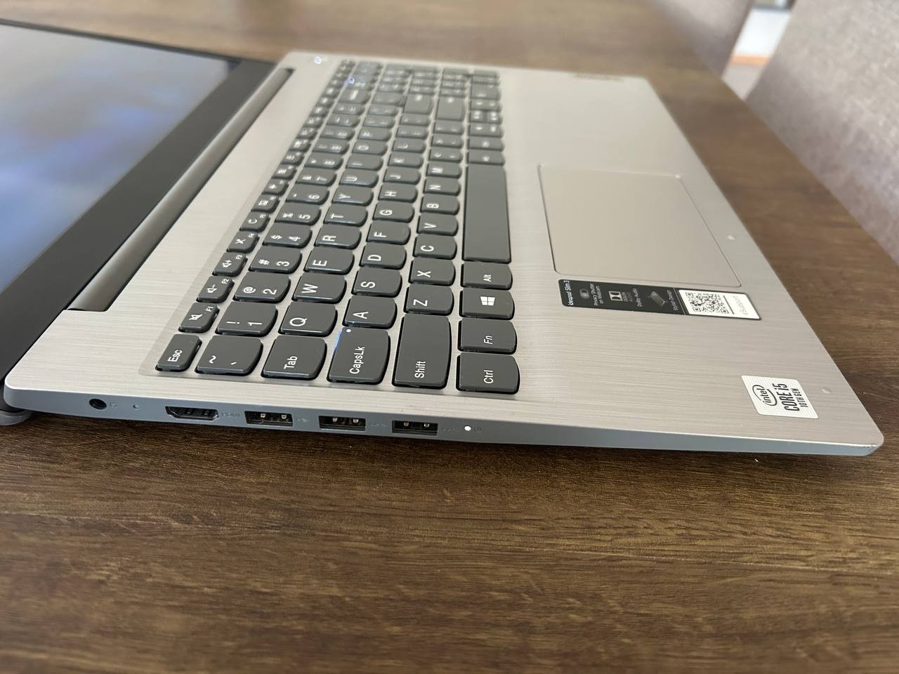 Lenovo IdeaPad 3 15IIL05 i5-1035G1 12GB RAM 256GB SSD 15.6″ Win 11 – B