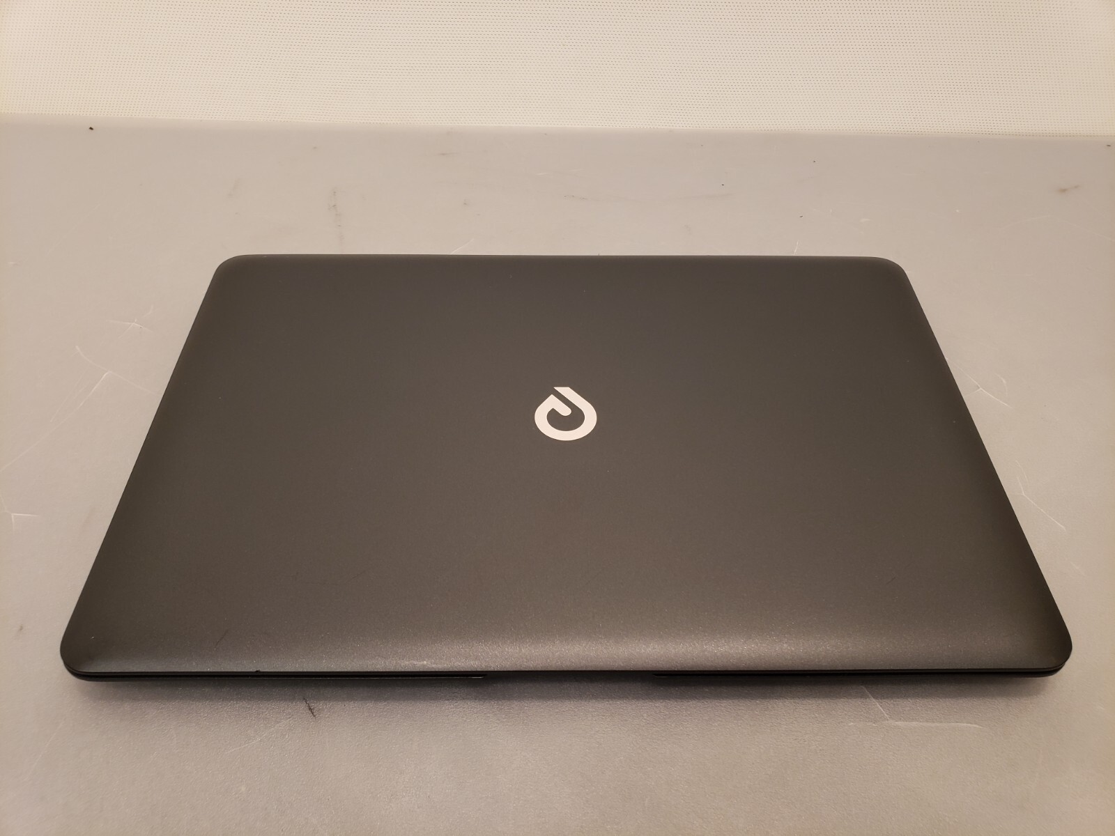 Teqnio Ultra Slim Laptop ELL1201T 12.5″ Windows 10 32GB SSD 2GB Intel Atom
