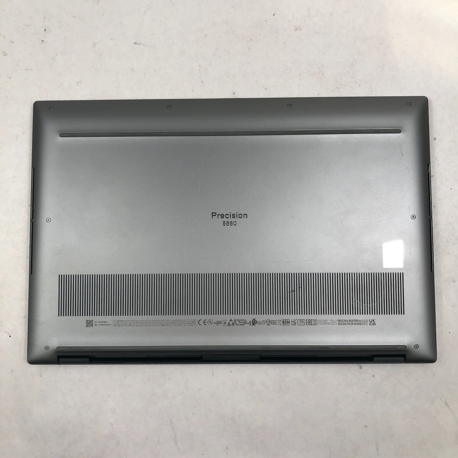 Dell Precision 5560 Intel Core i7-11850H 512GB SSD 16GB RAM RTX A2000 W11P