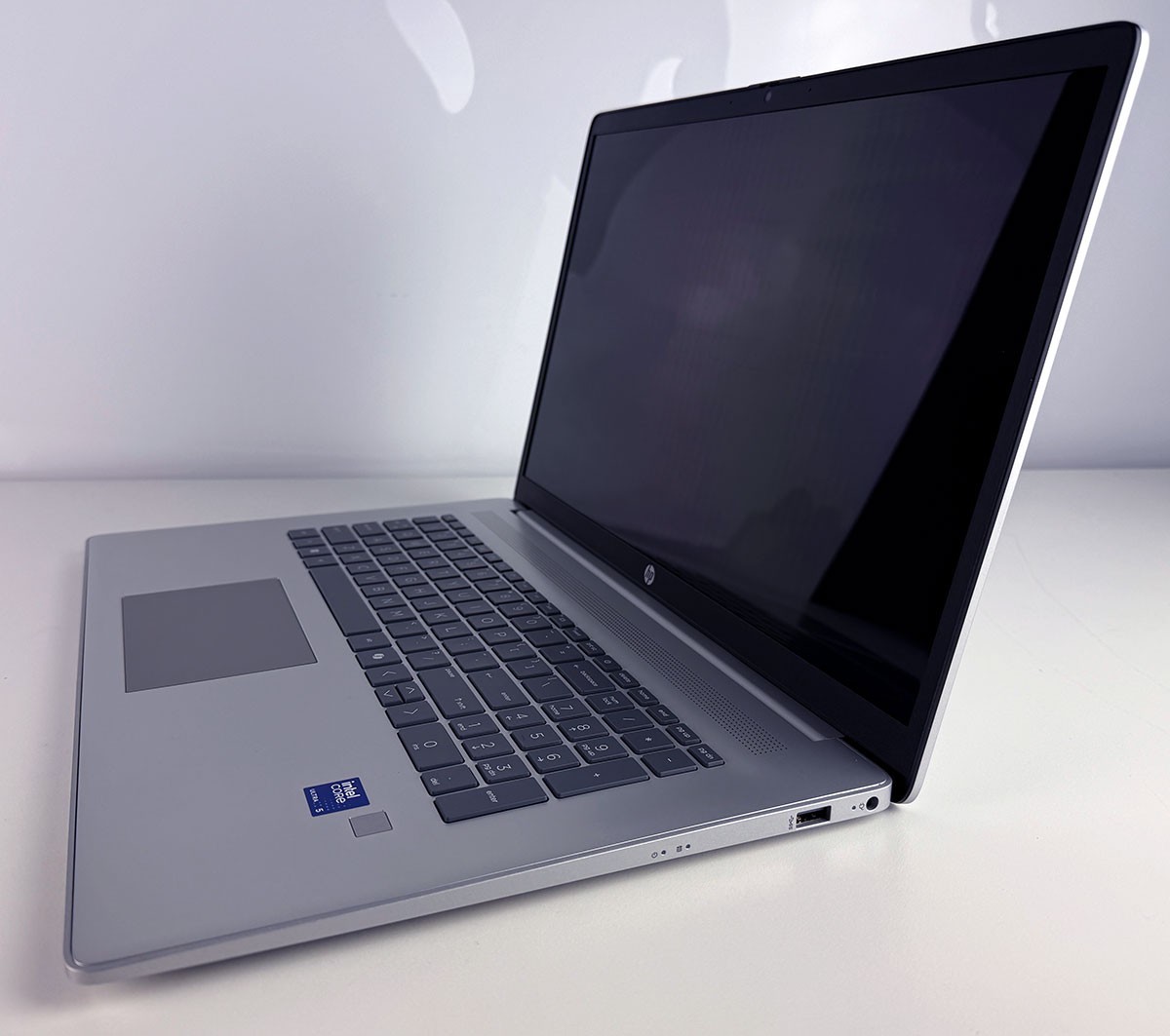 HP 17 Laptop AI PC B1SA1AV Intel Ultra 5 225U, 16GB, 1TB, 17.3″ Laptop – Used