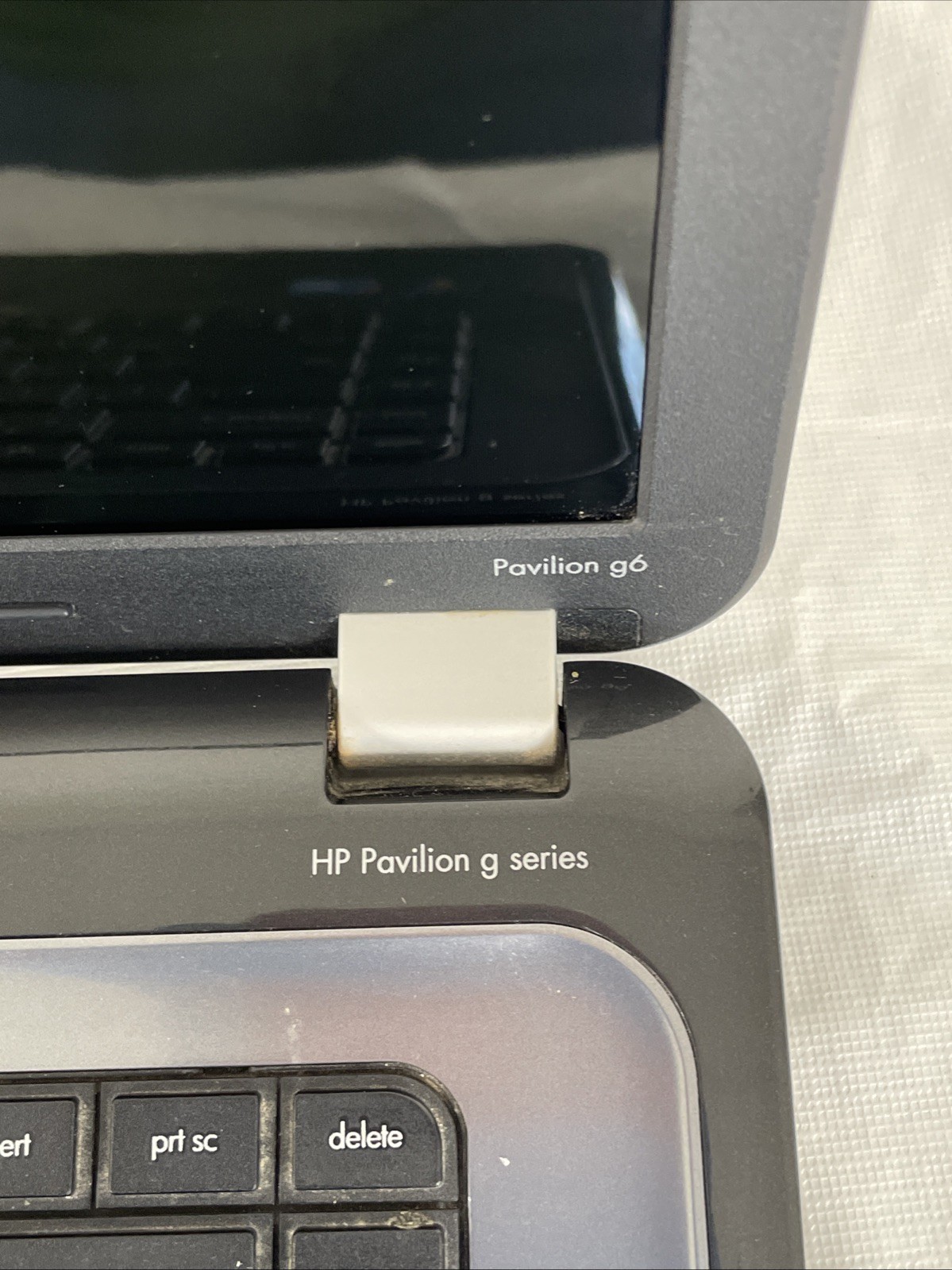 HP Pavilion g6 Notebook | i3 M370 2.40GHz | 8GB RAM | NO HDD | Bad Battery