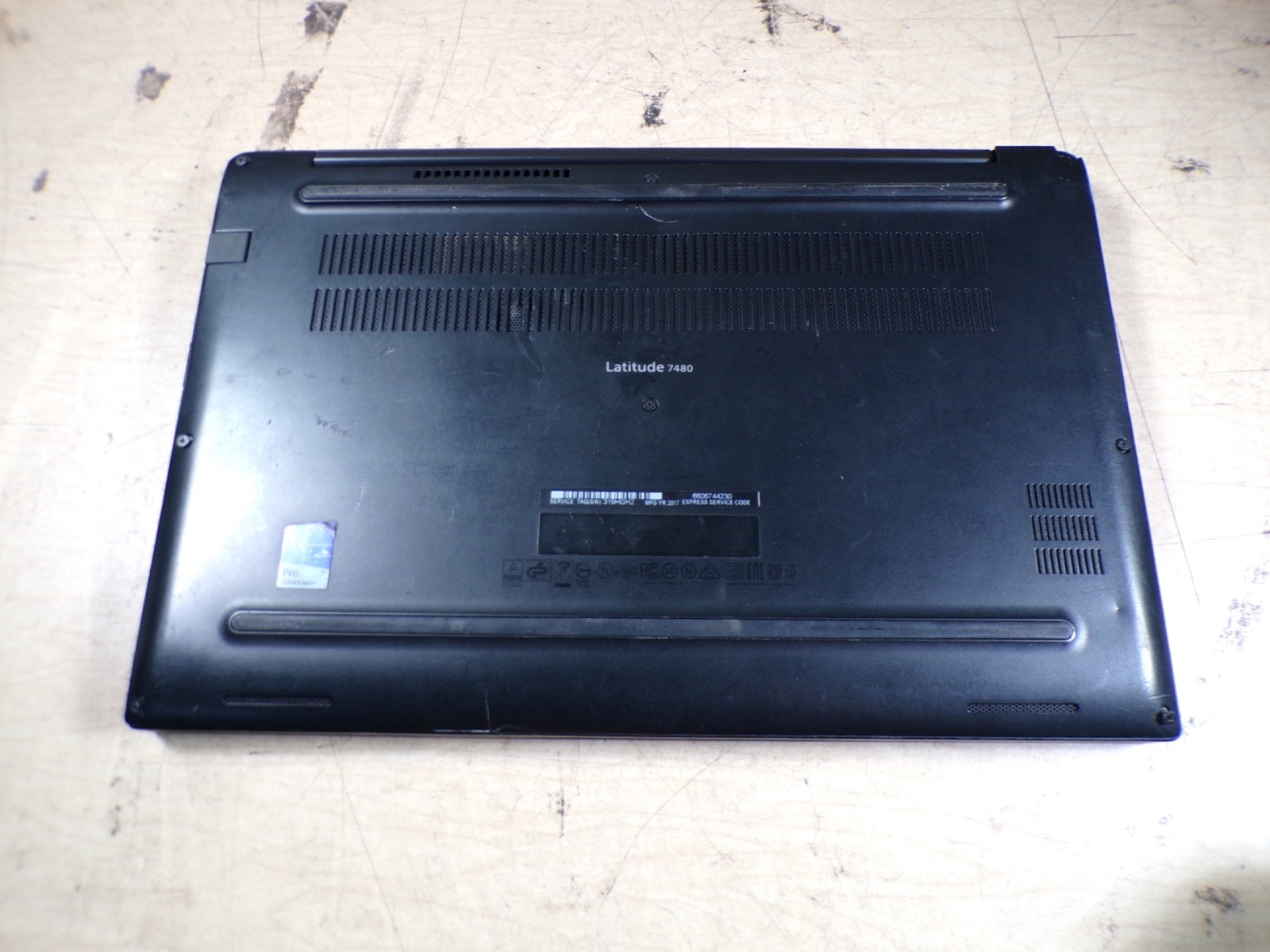 DELL LATITUDE 7480 INTEL CORE I7-7600U 2.80GHZ 8GB RAM **NO HD/ NO CADDIE/ NO OS