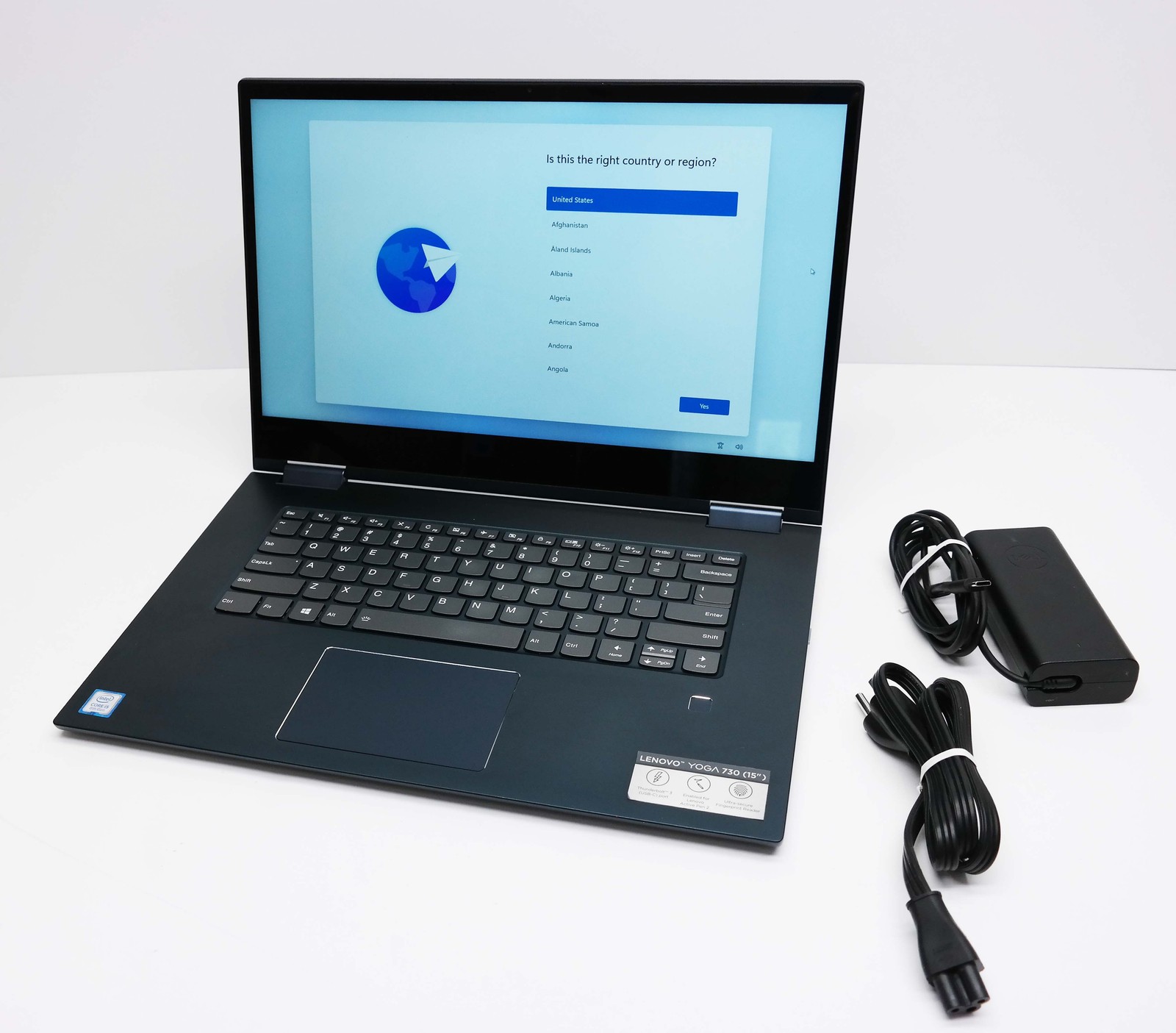 Lenovo Yoga 730 15.6″ Core i5-8265U 12GB 256GB SSD Abyss Blue