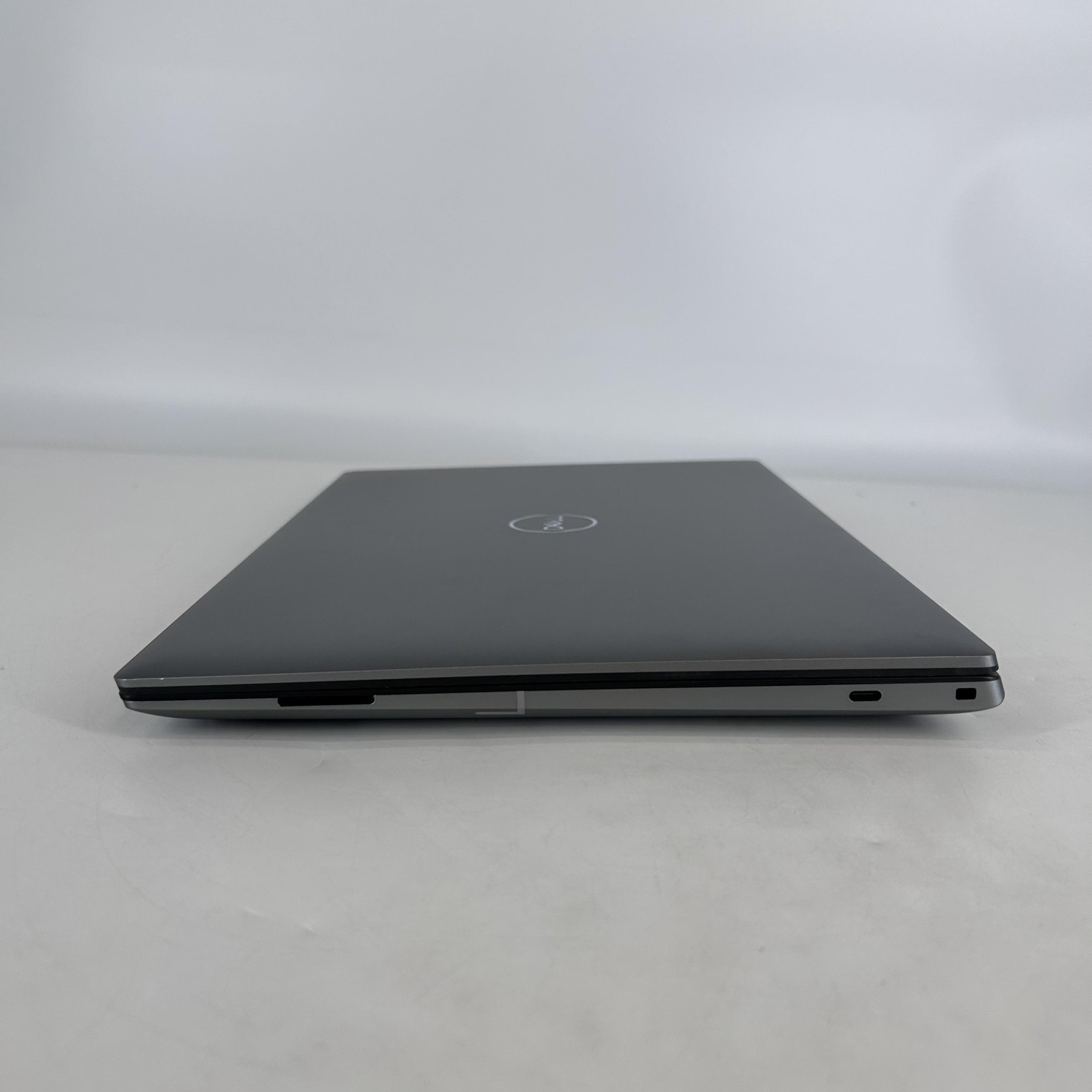 Dell Precision 5680 16 FHD+ 2.6 GHz i9-13900H 64GB 1TB RTX 4000 Ada – Very Good