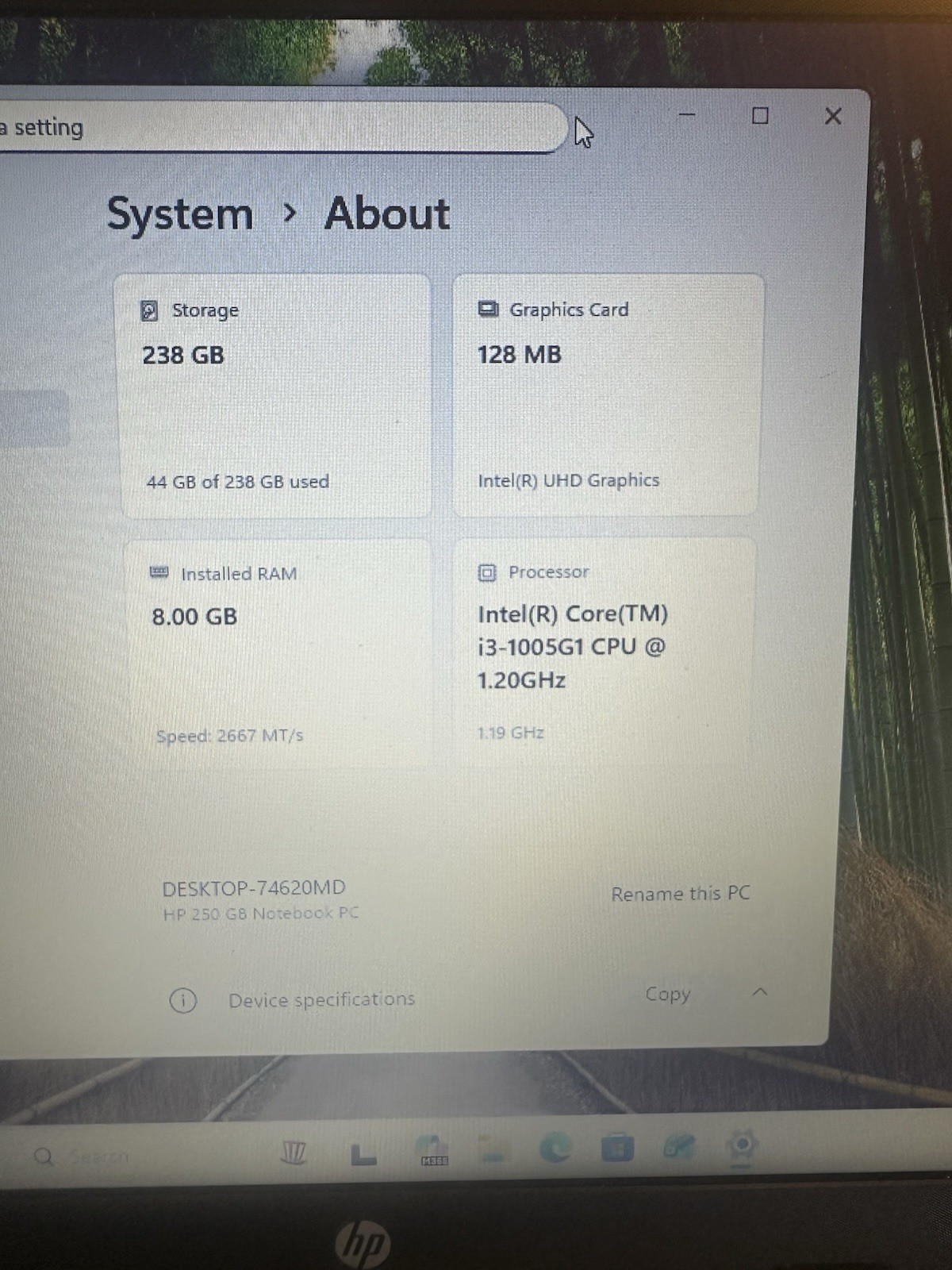 HP 250 G8 Laptop Computer i3-1005G1 @ 1.2 GHz Windows 11 Pro 256GB Nvme 8gb Ram