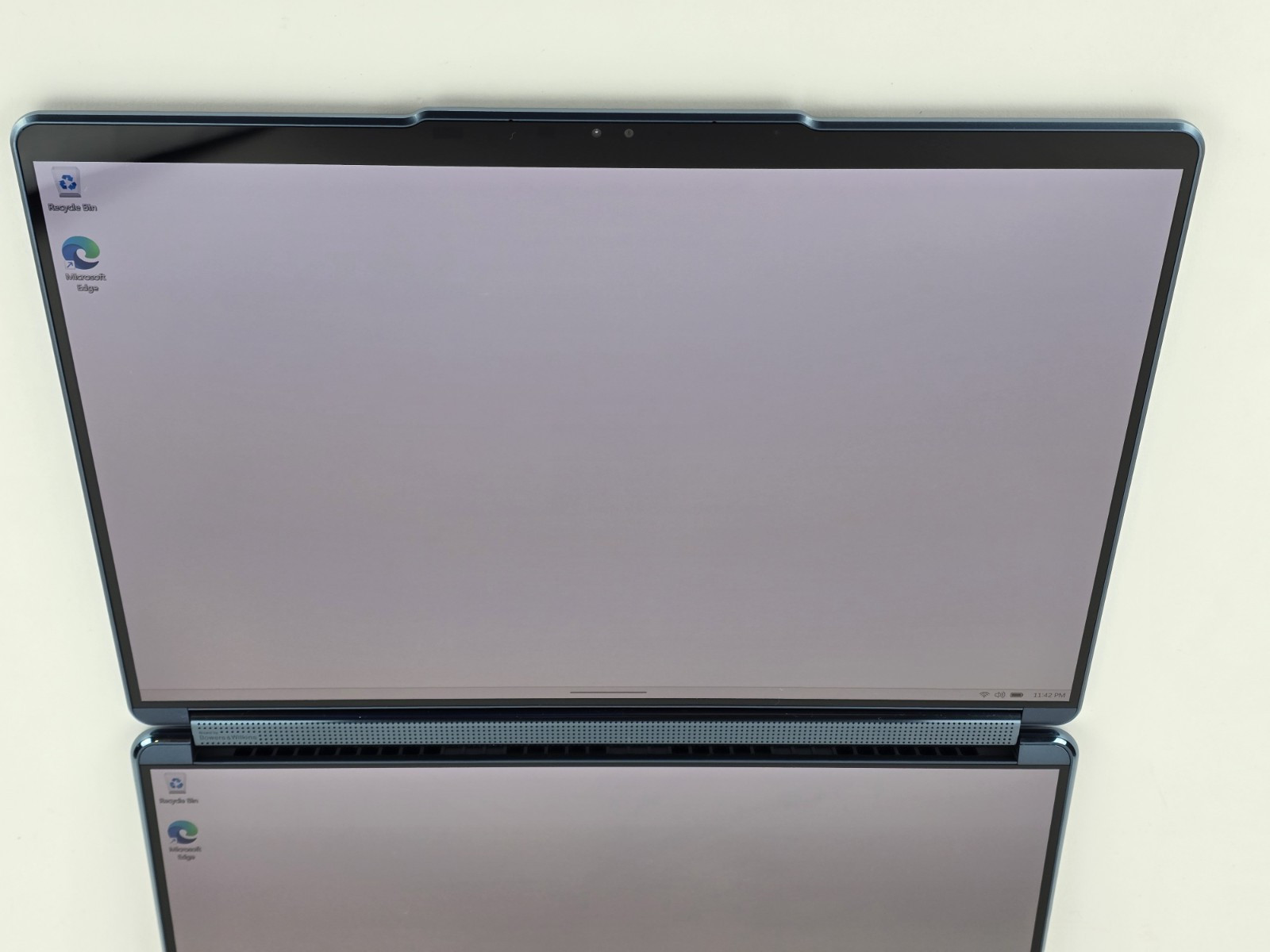 Lenovo Yoga Book 9i Dual 13.3″ 2.8K OLED Ultra 7 155U 16GB 1TB – Used – READ