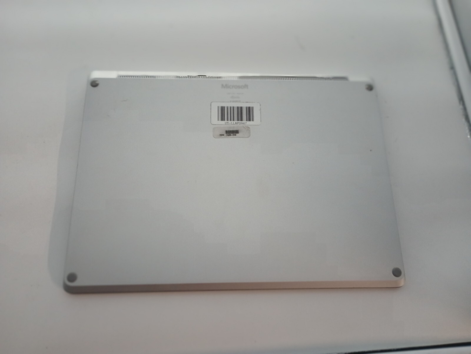 Surface Laptop (4048) w/charger.i5-7300U.8GB.13.5″2k Touch.256GB M.2.W11Pro