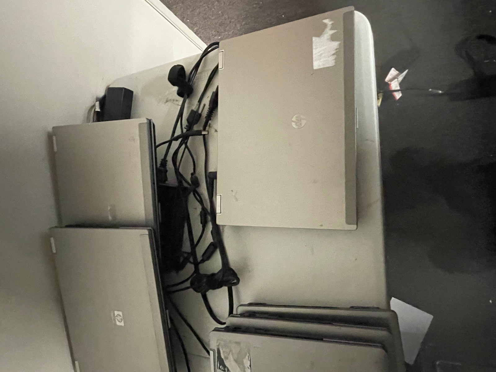Lot of 6 HP (2) probook 6450B, (1) 6430b[HP-C], (2) Elitebook 6930p, (1) 8440p