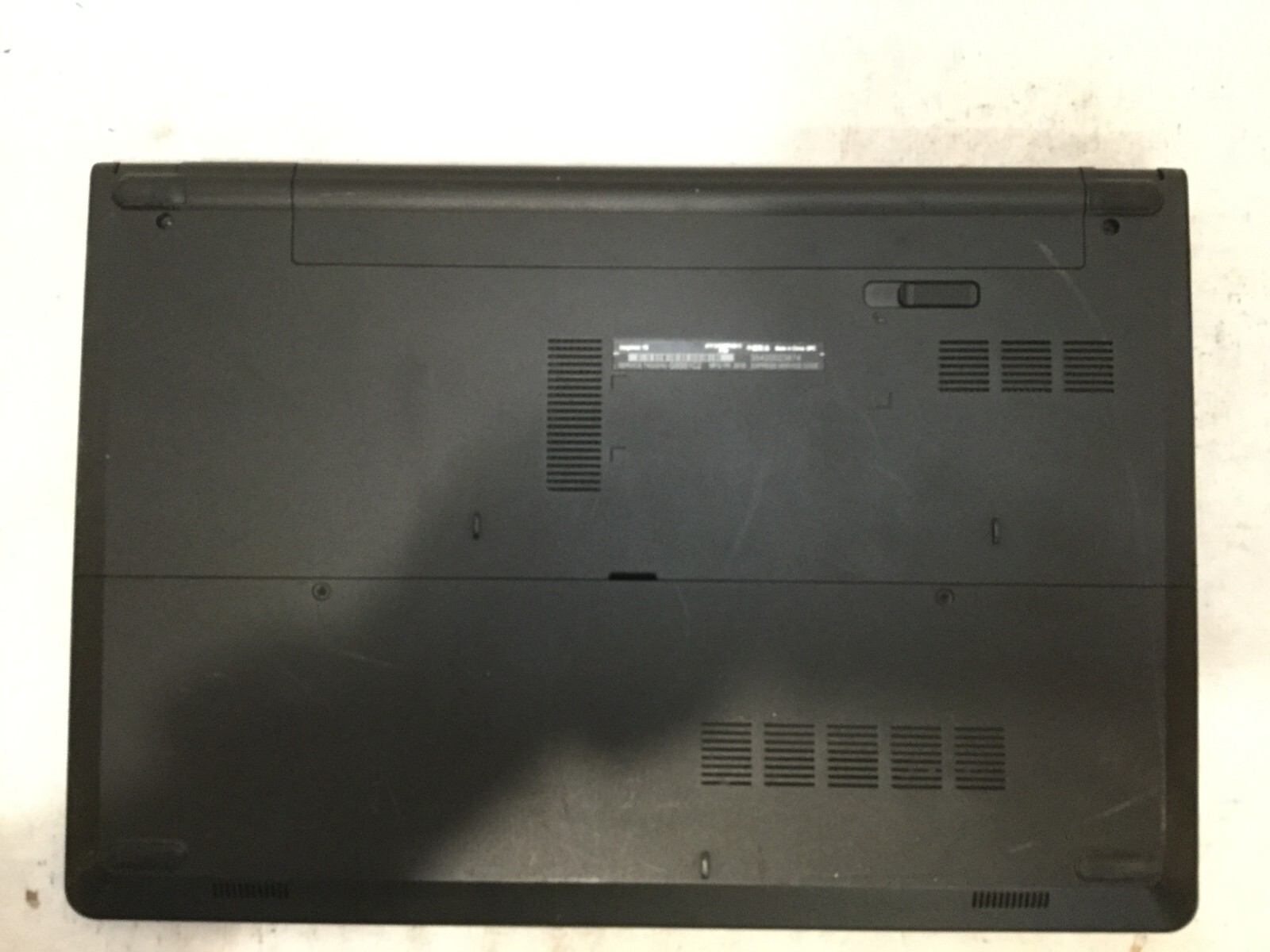 Dell Inspiron 15-3552 / Intel Celeron N3050 @ 1.60GHz / (MISSING PARTS!) -MR