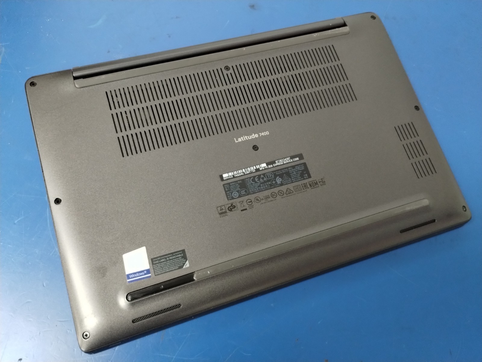 DELL LATITUDE 7400, Intel Core i7-8665U, 1.90 GHz, 20 GB RAM, 256 GB M.2