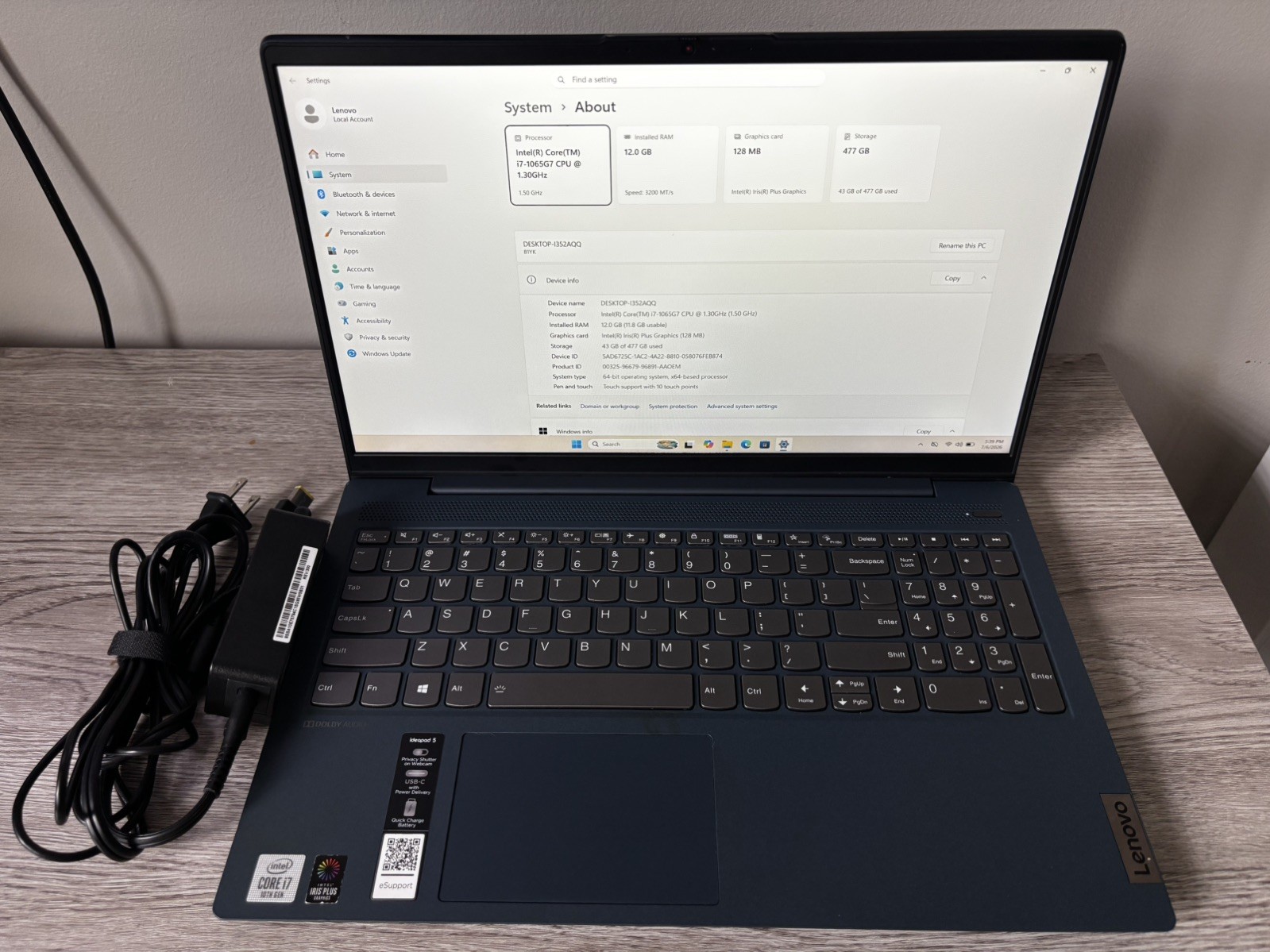 Lenovo IdeaPad 5 Touchscreen (15.6”) Intel i7-1065G7 12GB RAM/ 512GB SSD Win11