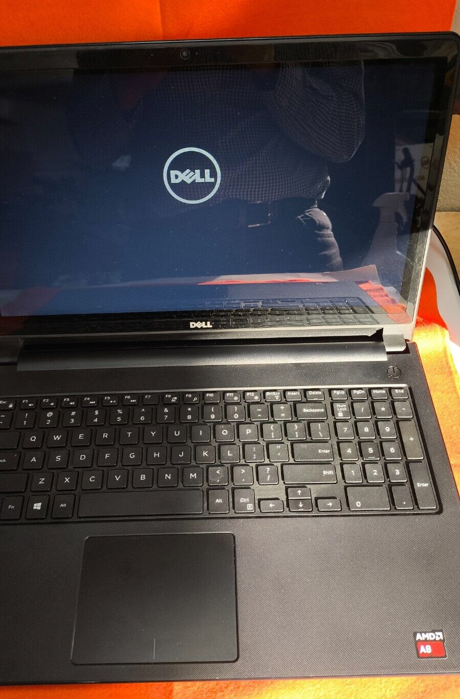 Dell Inspiron 5555 15″ Amd- A8-7256 6GB / 256 Gb SSD DVD Win11 home